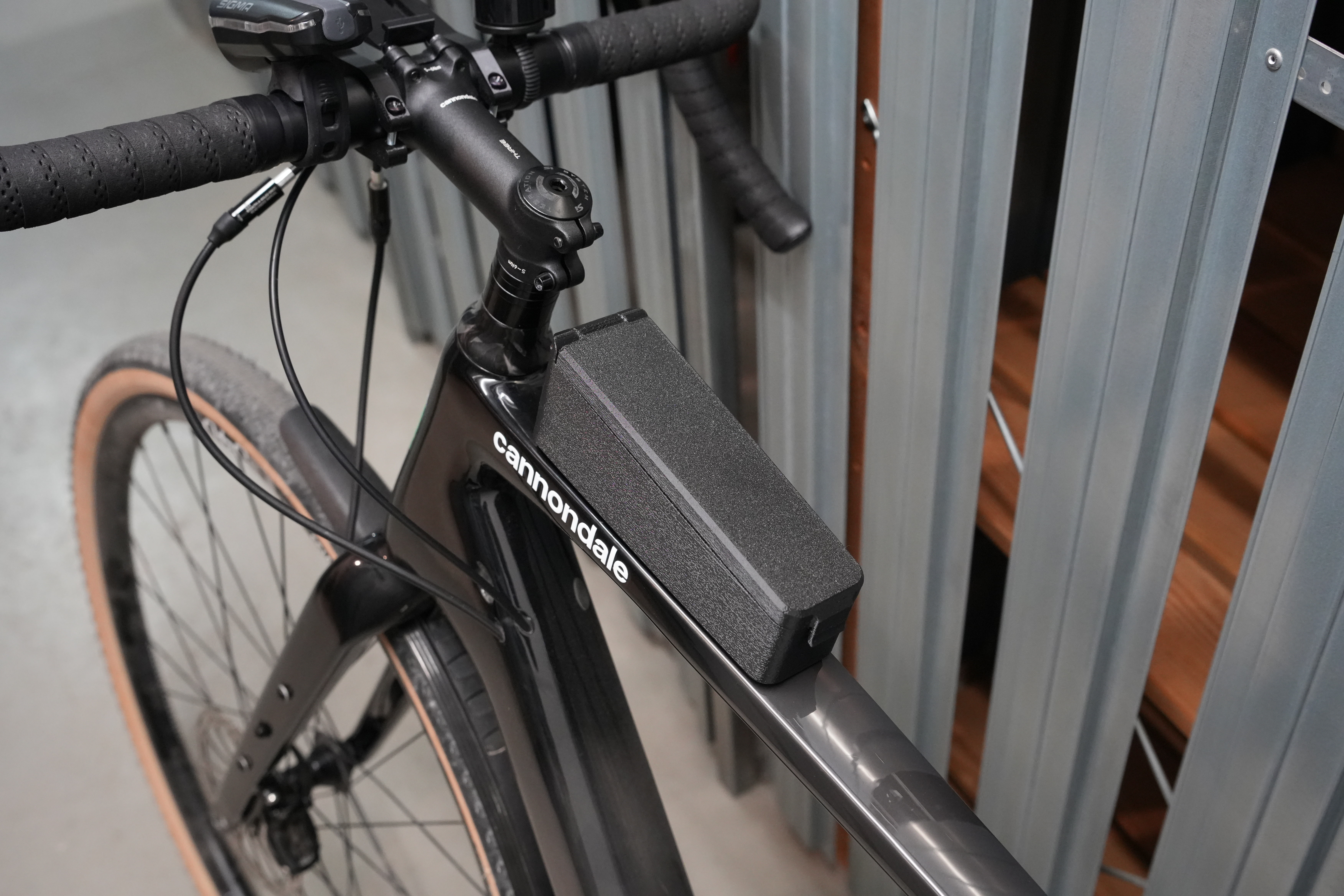 Toptube storage box for Cannondale Topstone Carbon Bottlecage mount