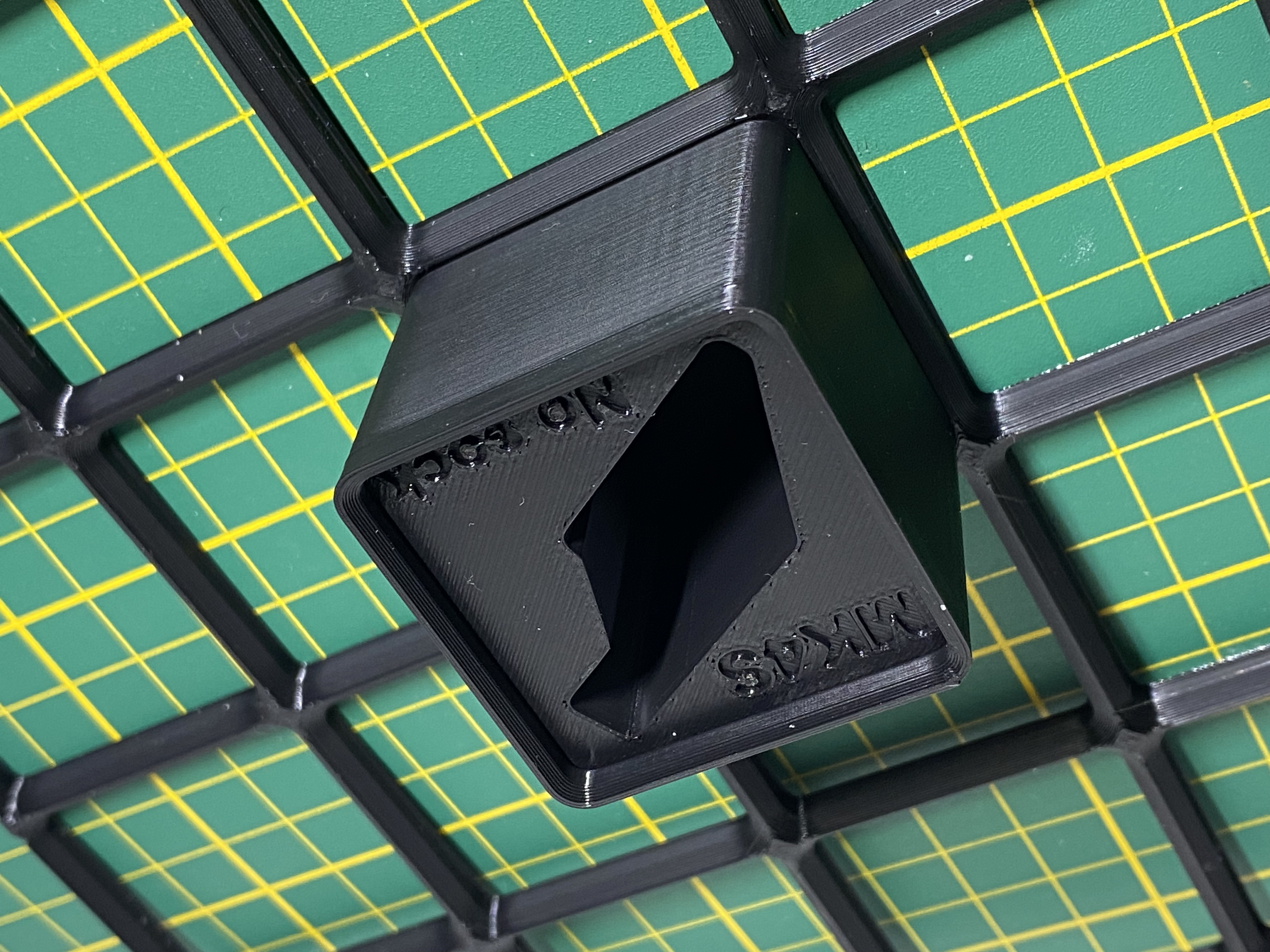 Gridfinity bin for MK4S nozzle replacement tool (silicone sock/no silicone sock) - photo 3