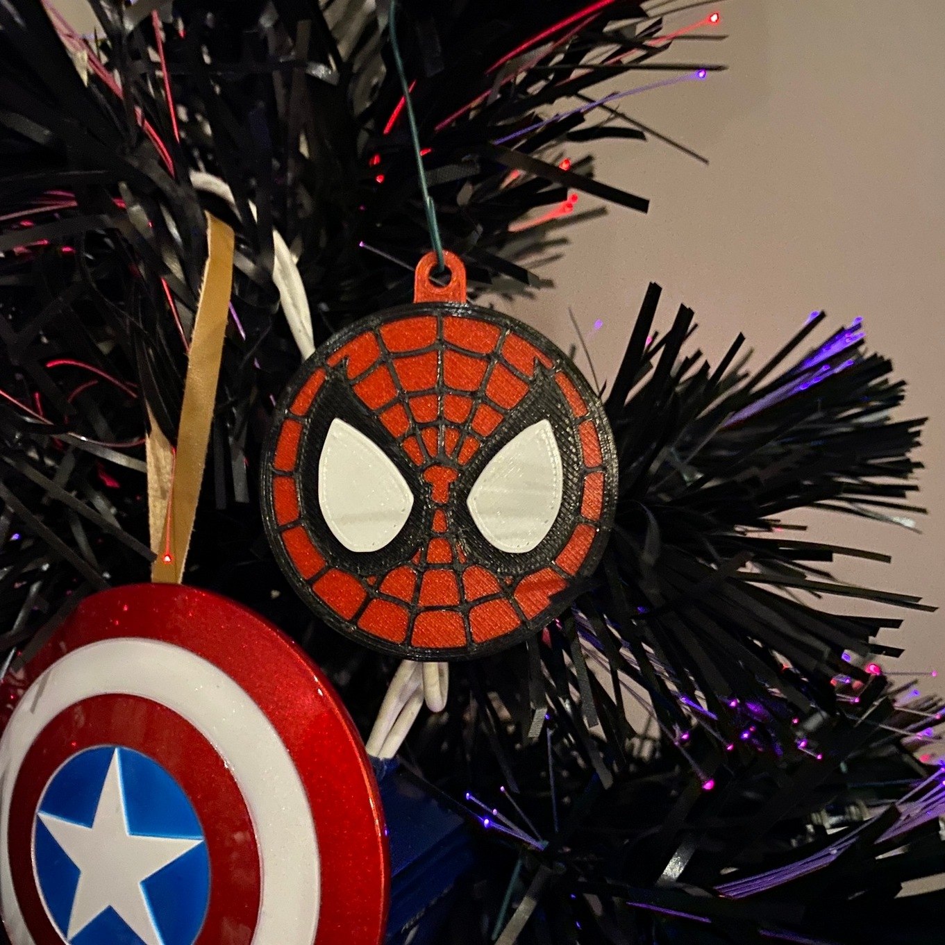 Spider-Man Coaster and Keychain - photo 2