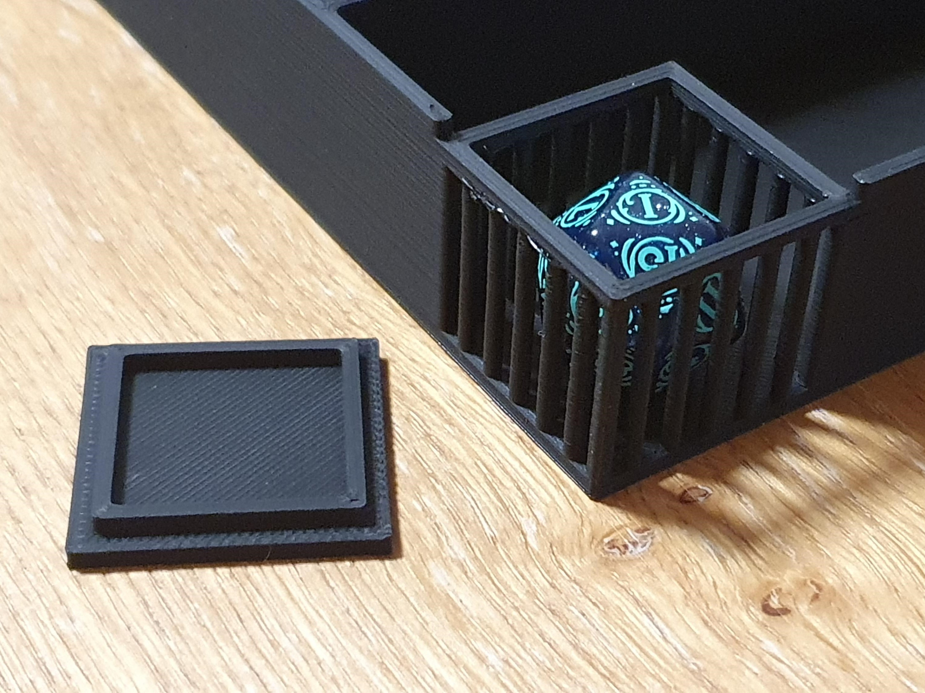 Tray 'Redemption' - with built-in dice jail - photo 2