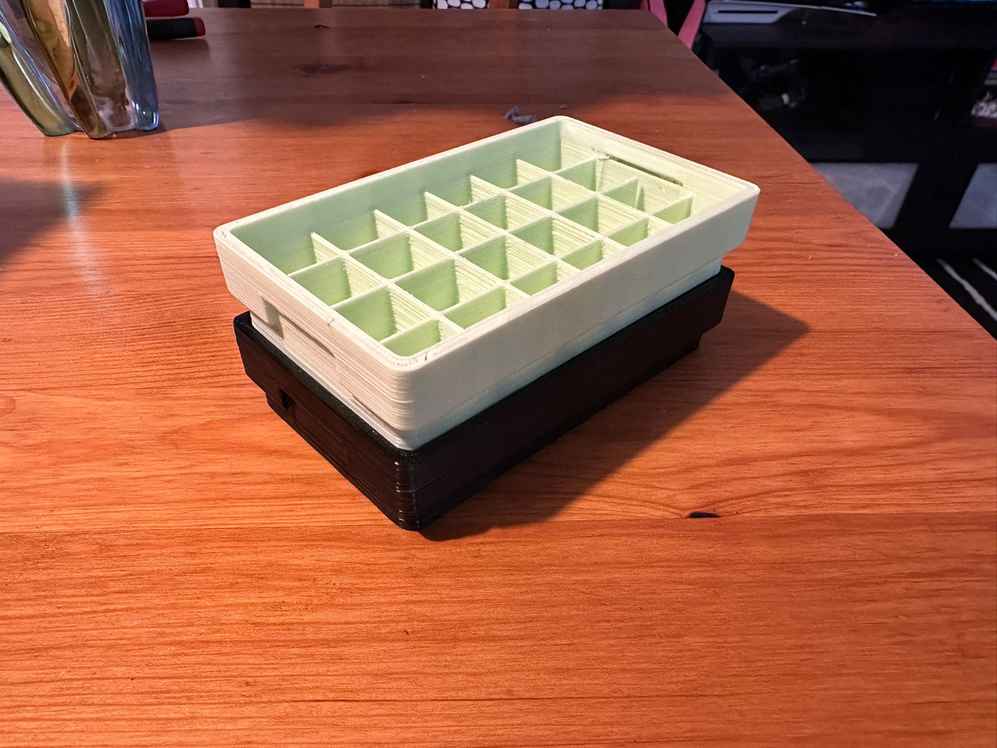 (Un)Stacable tray, which cannot be stacked. - photo 4