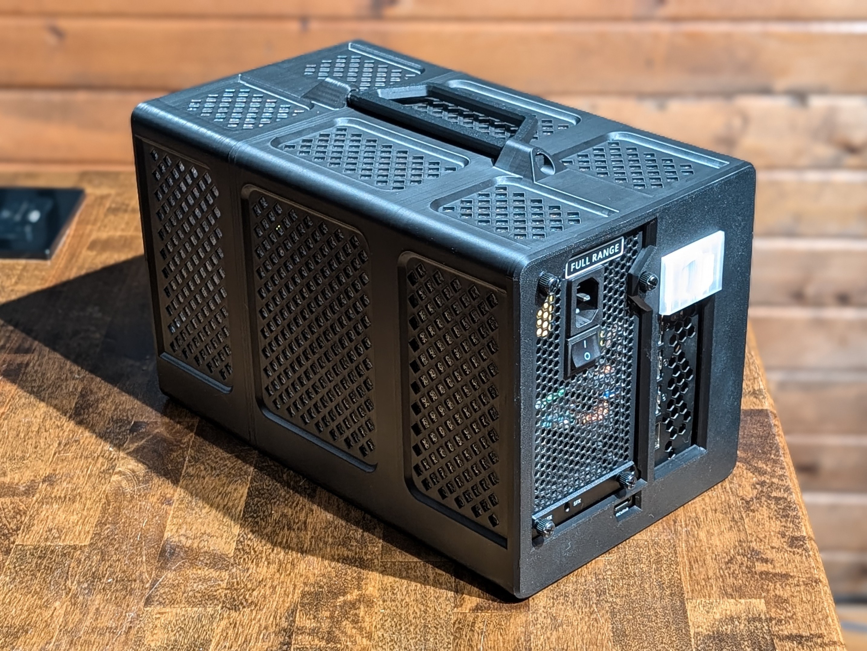 Minisforum DEG1 eGPU Dock Enclosure / Case / Shell