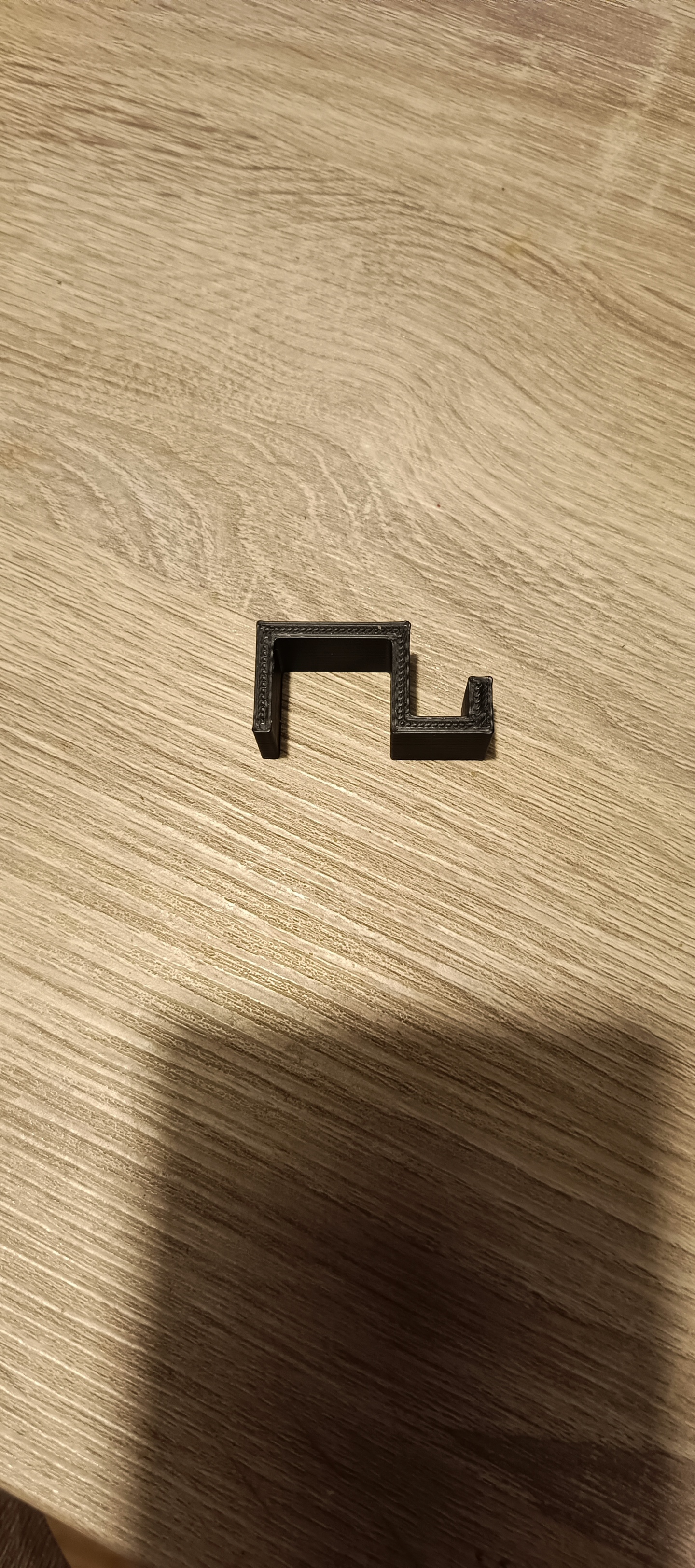 Simple oven hanger for kitchen towels, jednoduchý věšák na utěrky na troubu