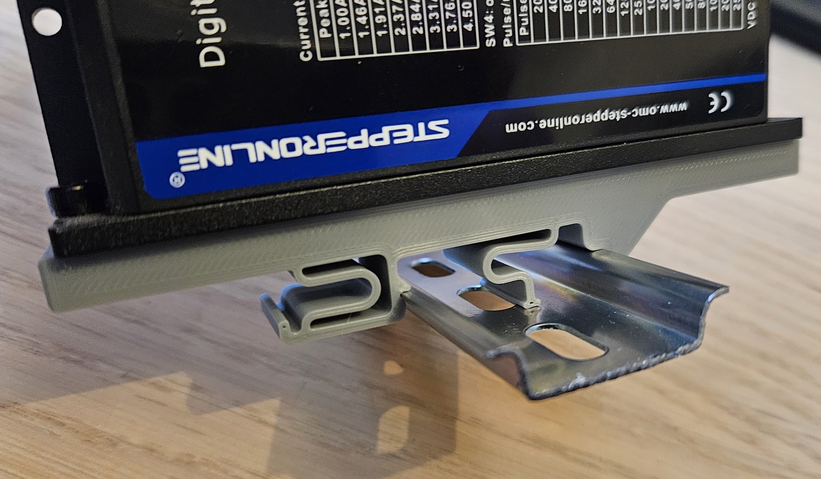 DIN Mount DM542T - photo 2