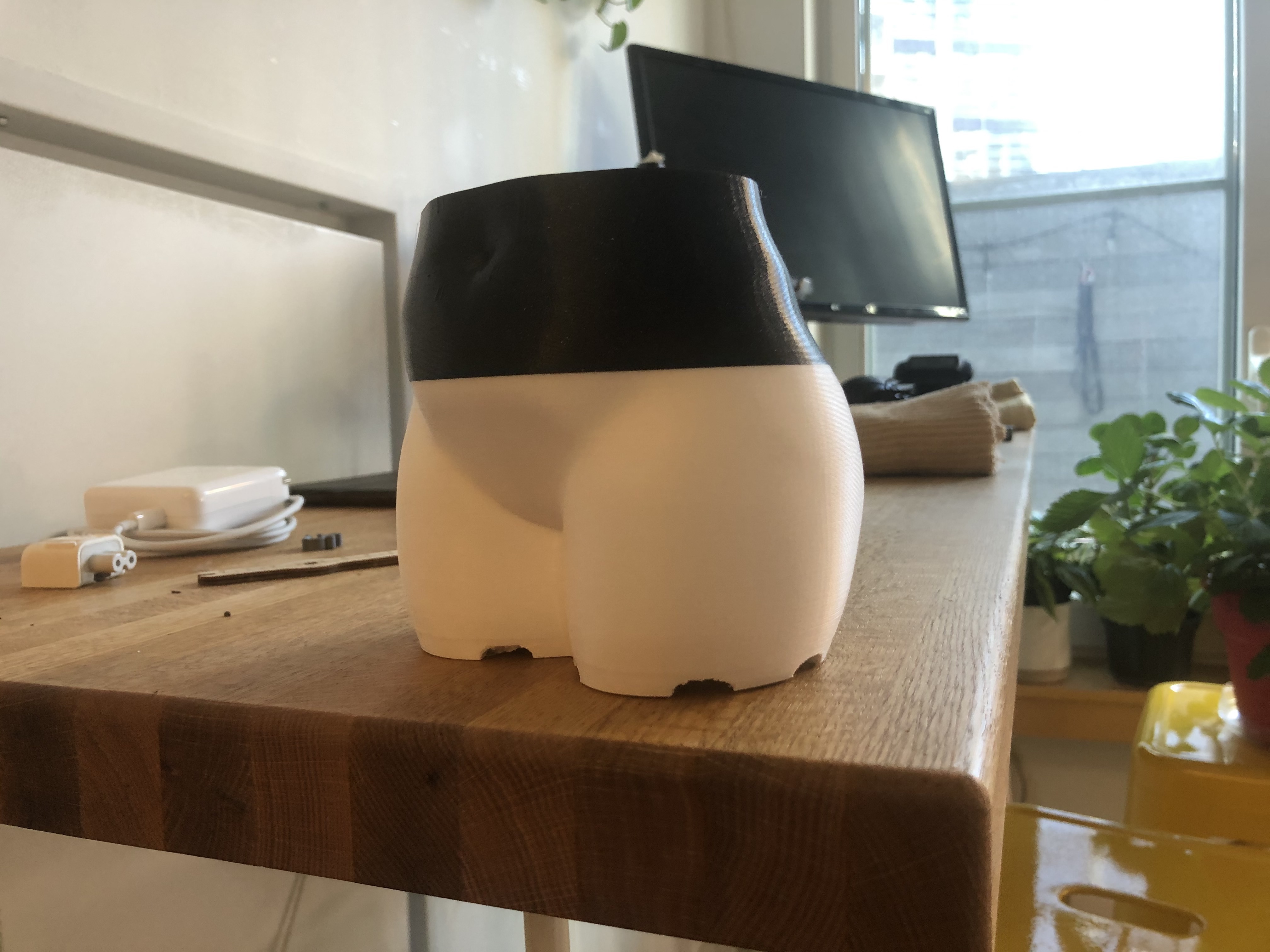Butt planter - photo 2