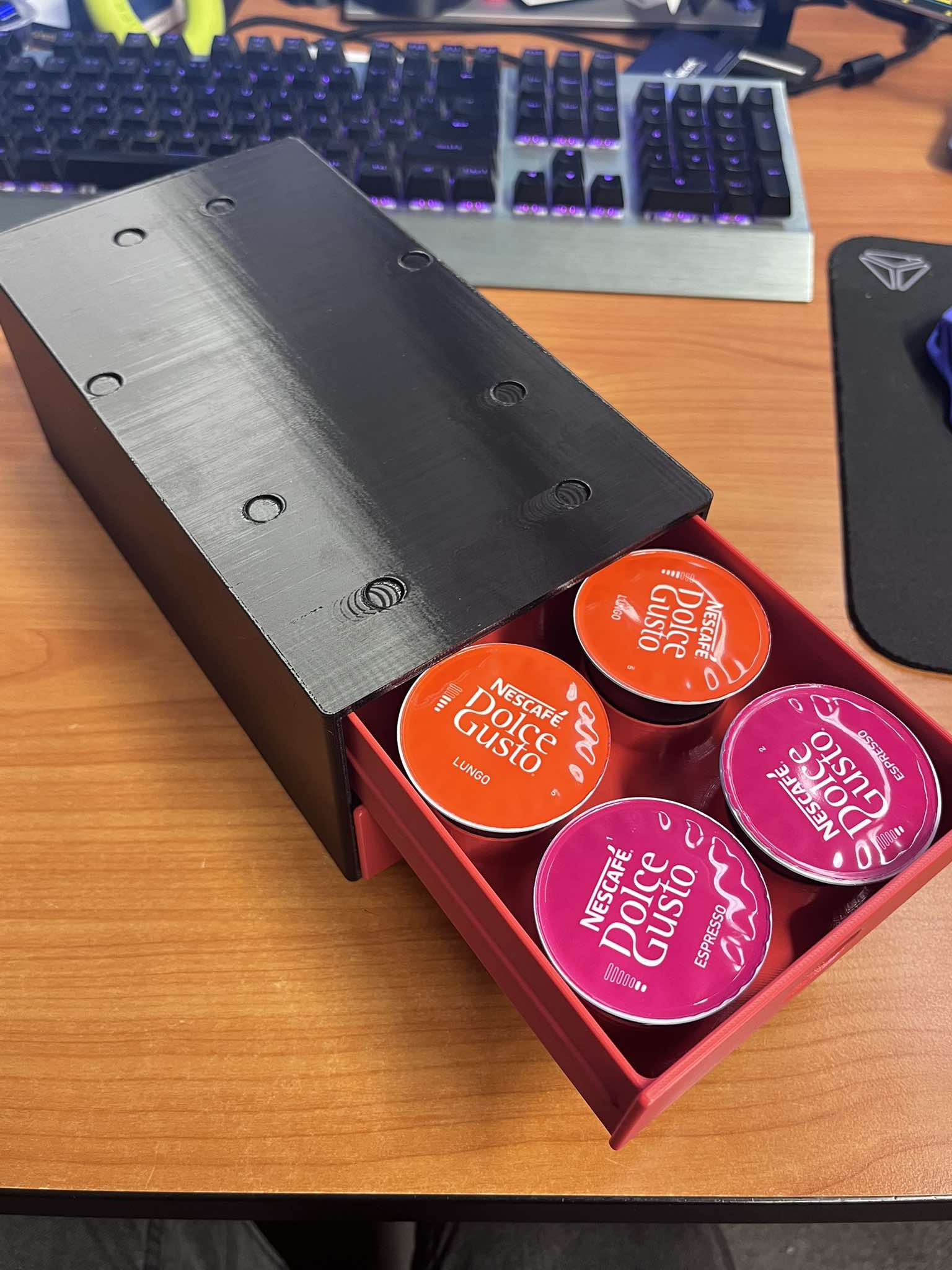 Nescafé Dolce Gusto Piccolo - storage space - photo 2