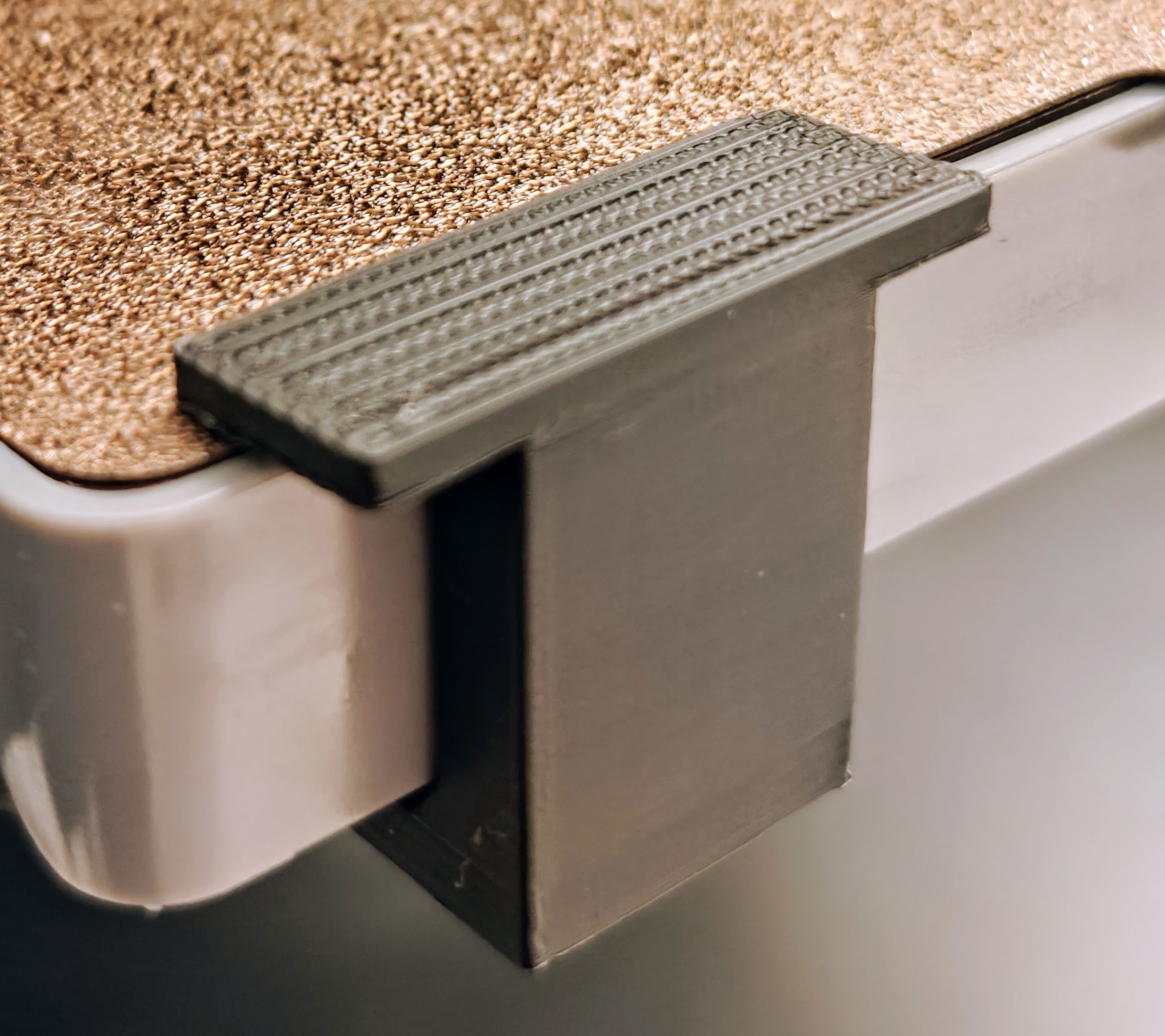 Flashforge Adventurer 5M Front Plate/Bed Clip - photo 3