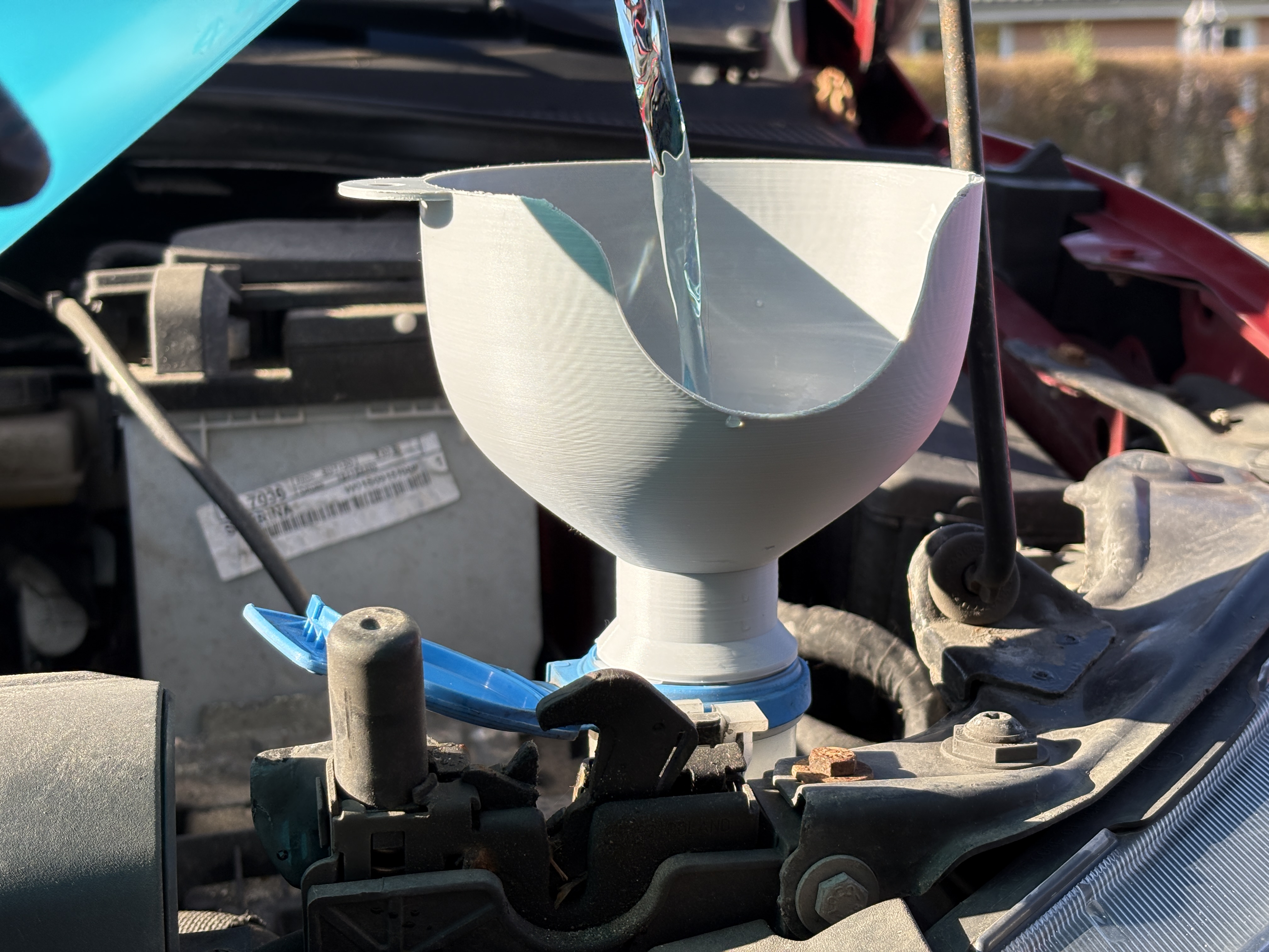 Windshield washer fluid funnel for VW / Audi / Skoda / Seat