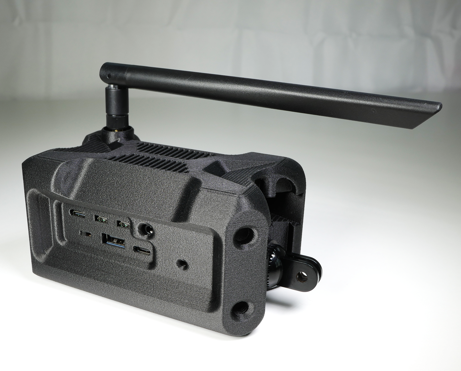 Haven – Case for Raspberry Pi-Based MANET (by Parallel × MorosX) - photo 2