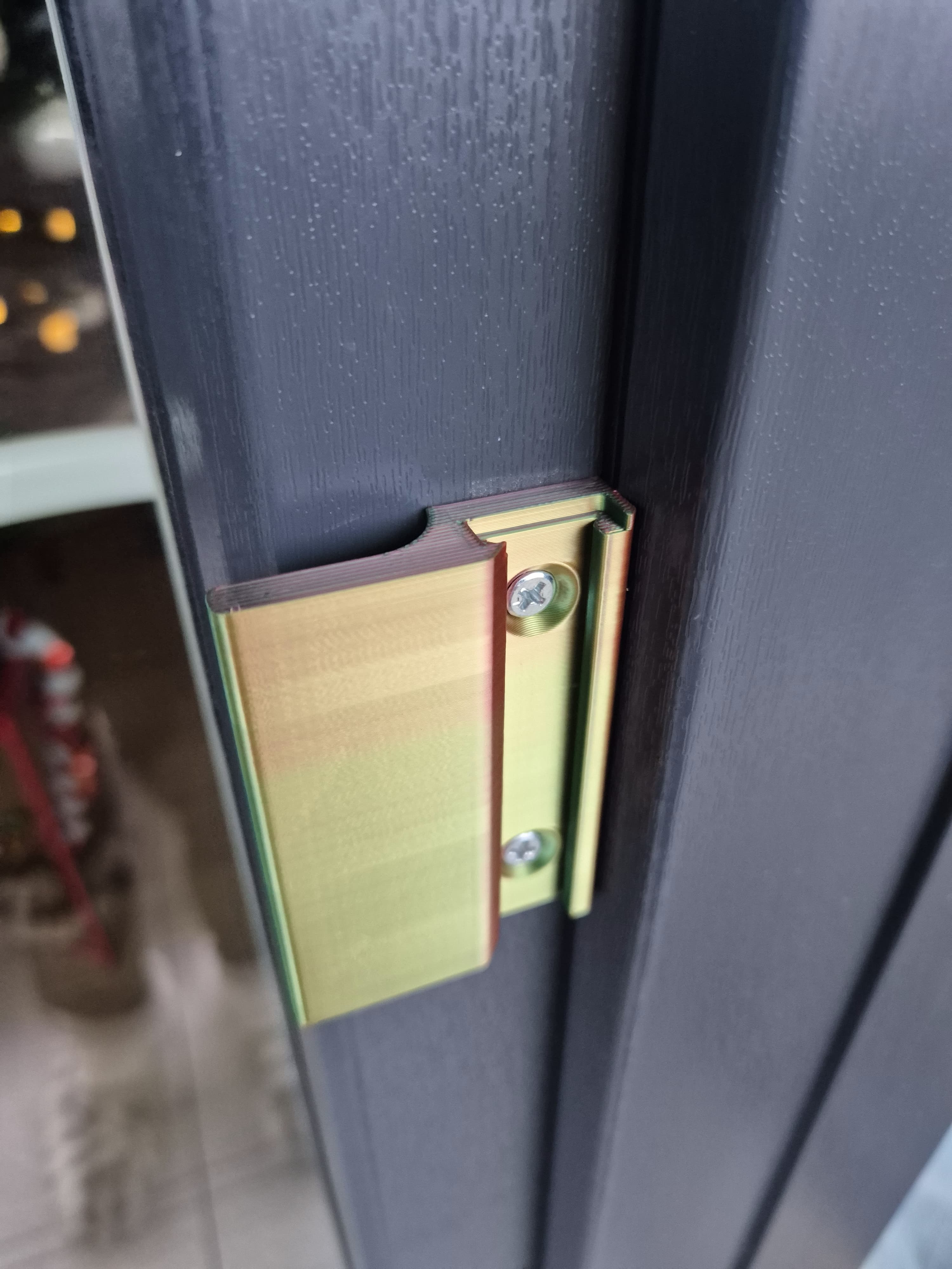 Balcony door handle with 47,5mm hole spacing