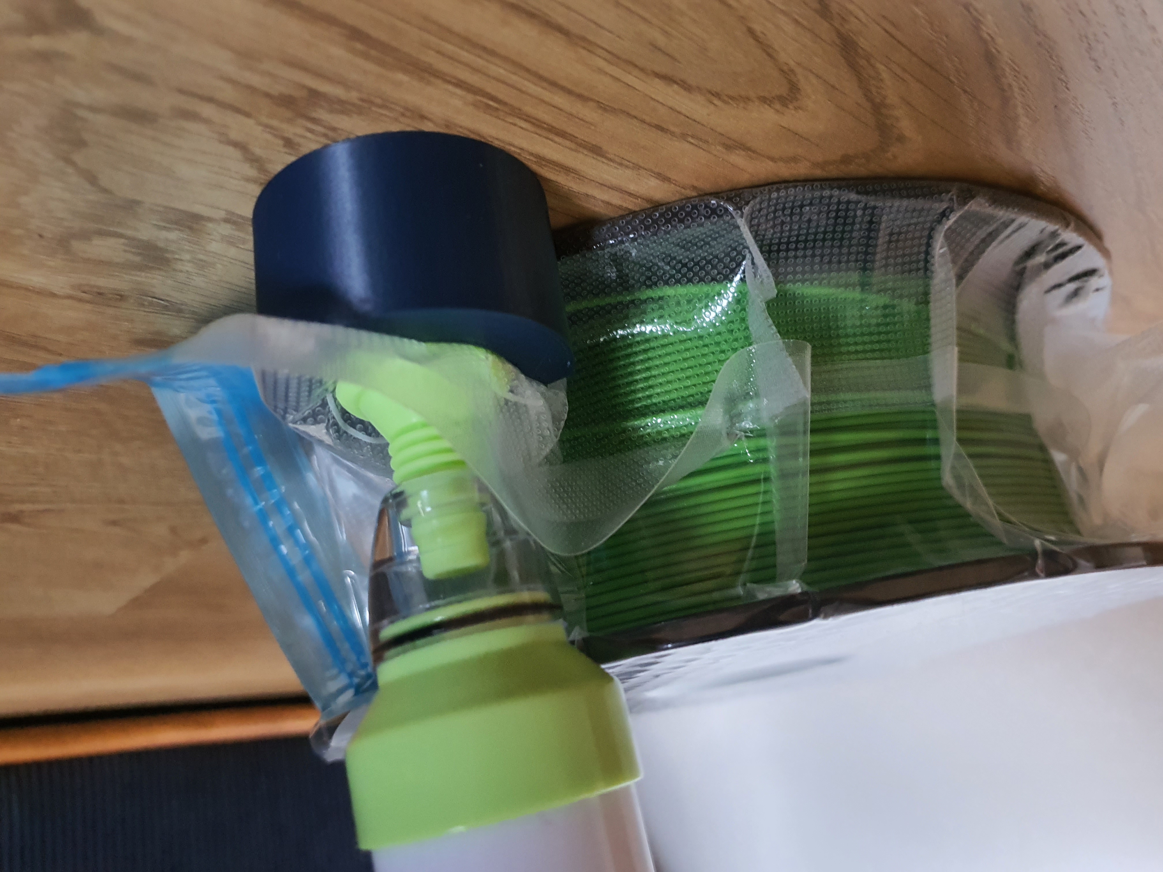 Filament spool vacuum tool