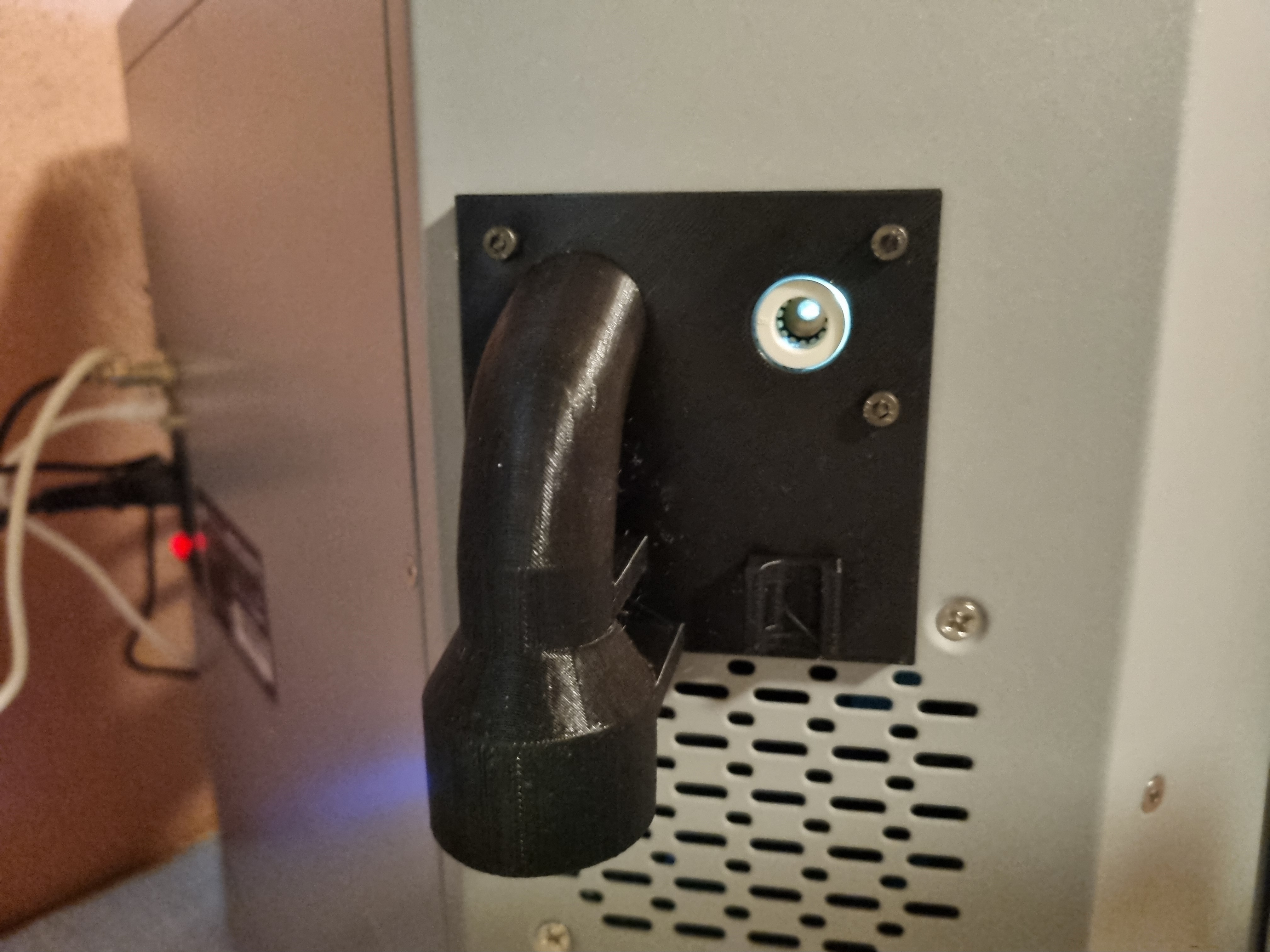 Carvera Air Ventilation Vacuum Adapter - photo 4
