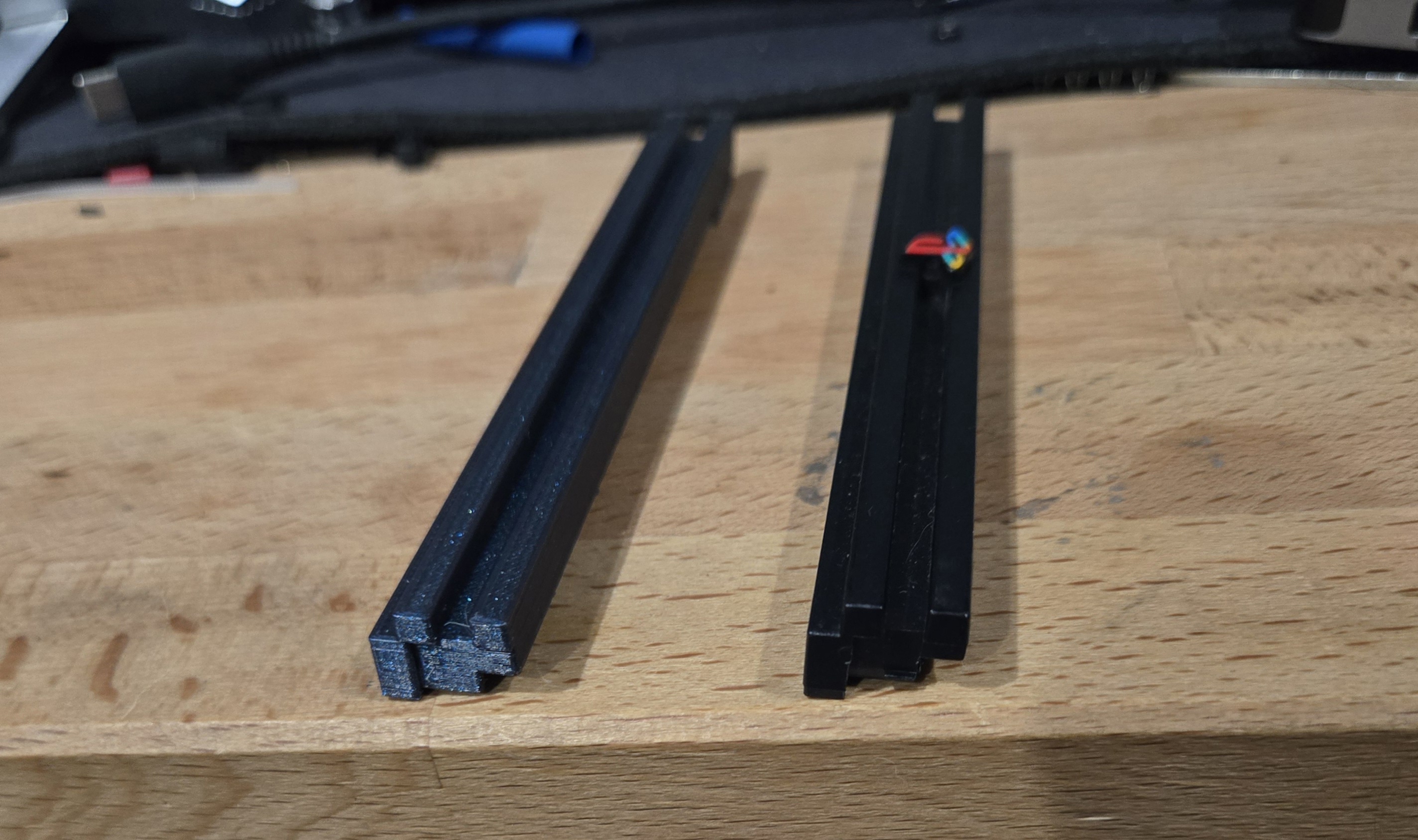 Playstation 2 front disc tray plate replacement - photo 3