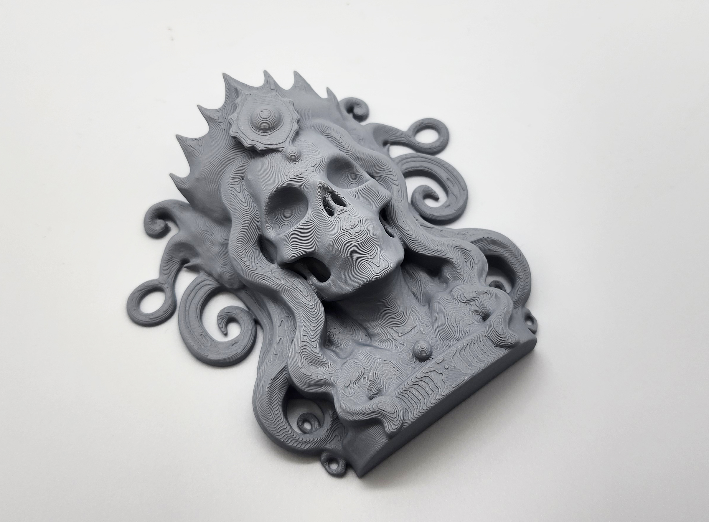 Queen of Death Miniature - photo 2