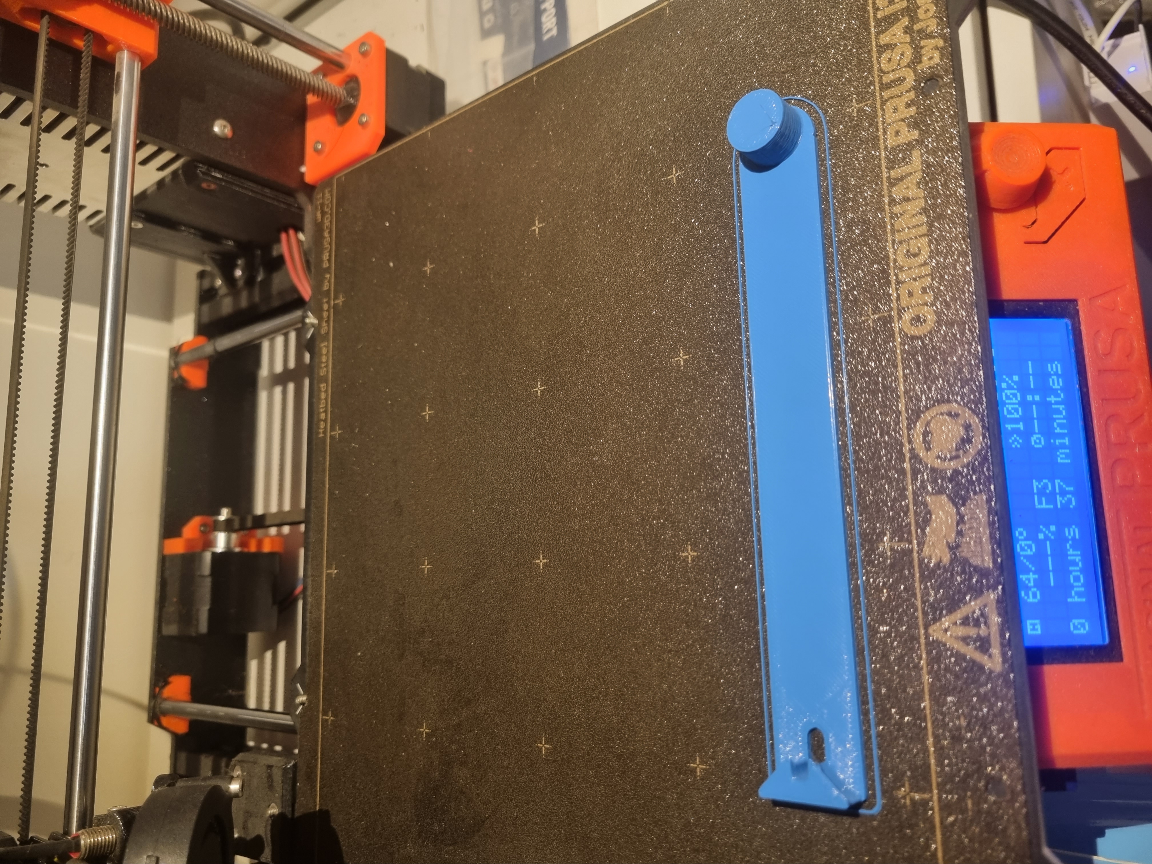 Picture hanging tool