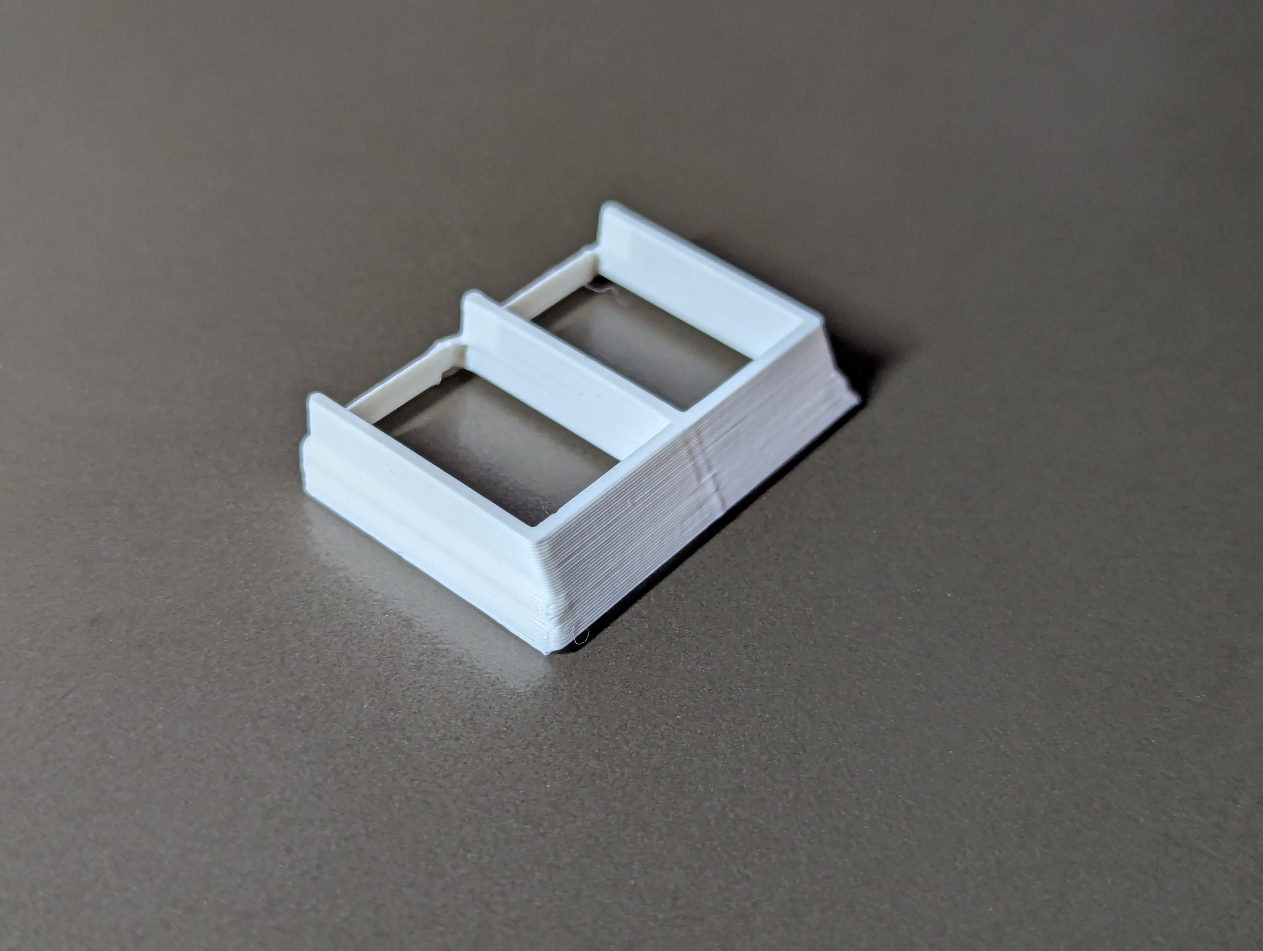 Gridfinity tray with handles and Modern Case spill protectors - photo 3