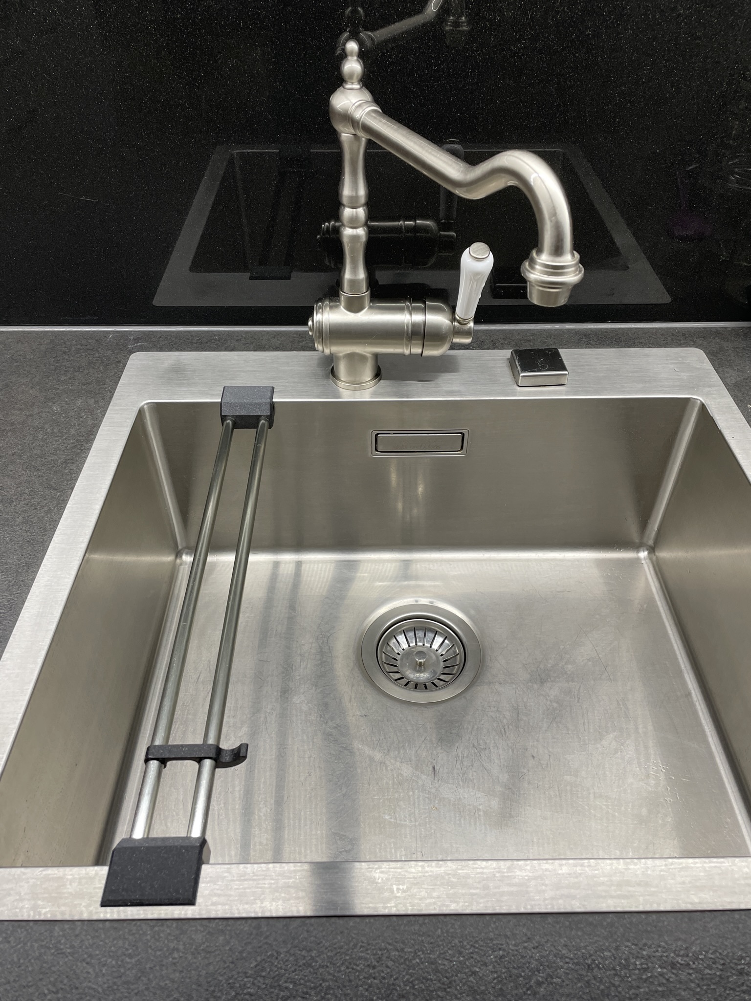 Kitchen sink rag holder & hook - photo 3