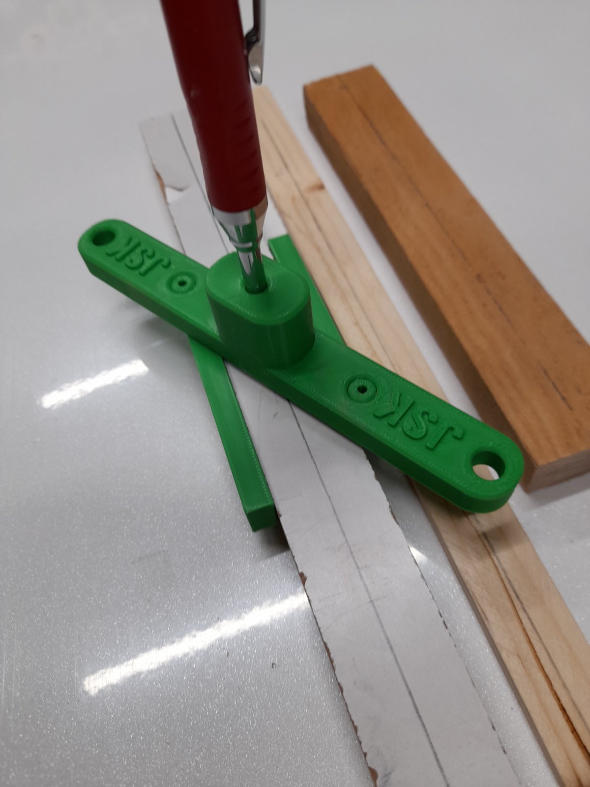 Center Finder Jig Woodworking - photo 3
