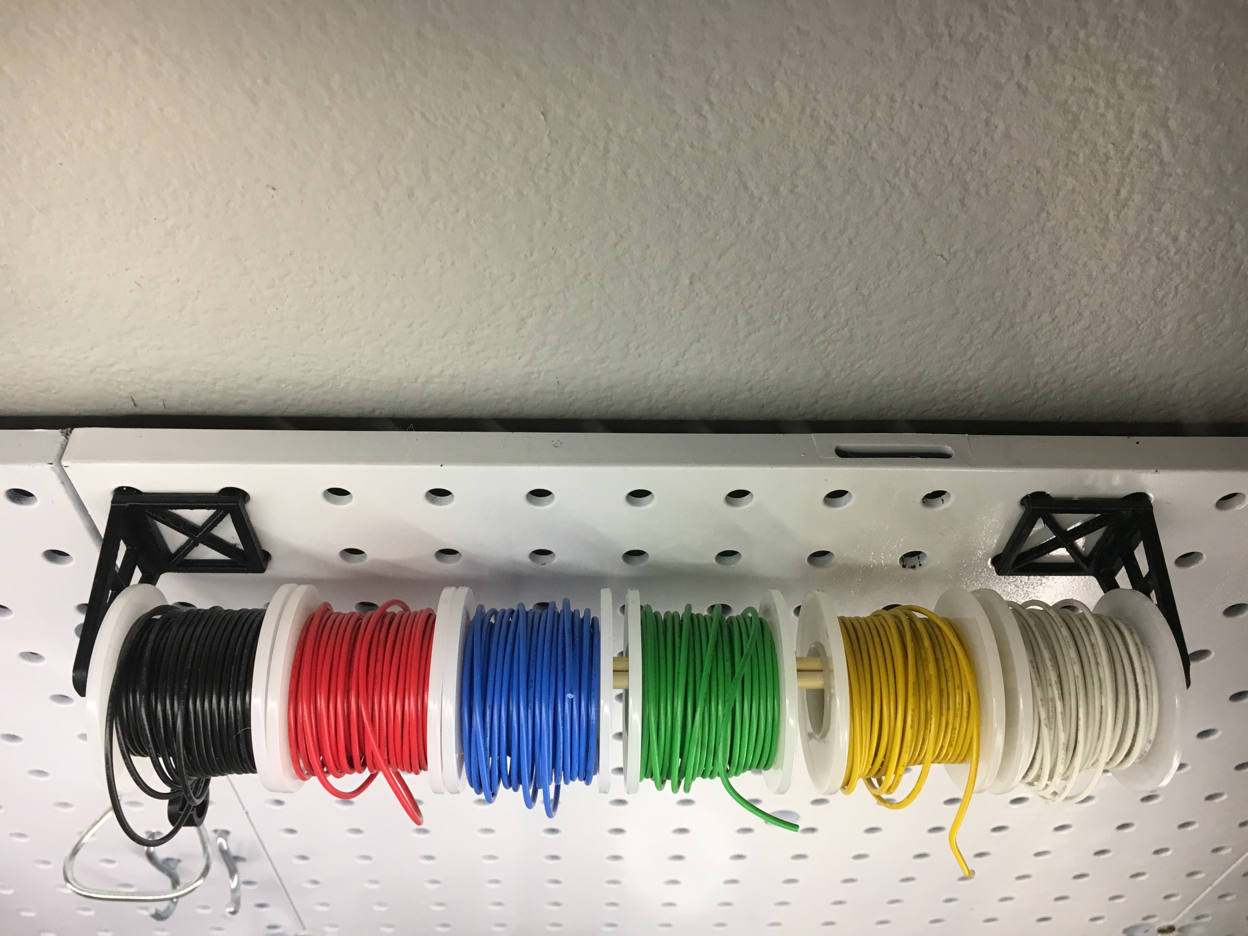 Peg Board wire holder - photo 4