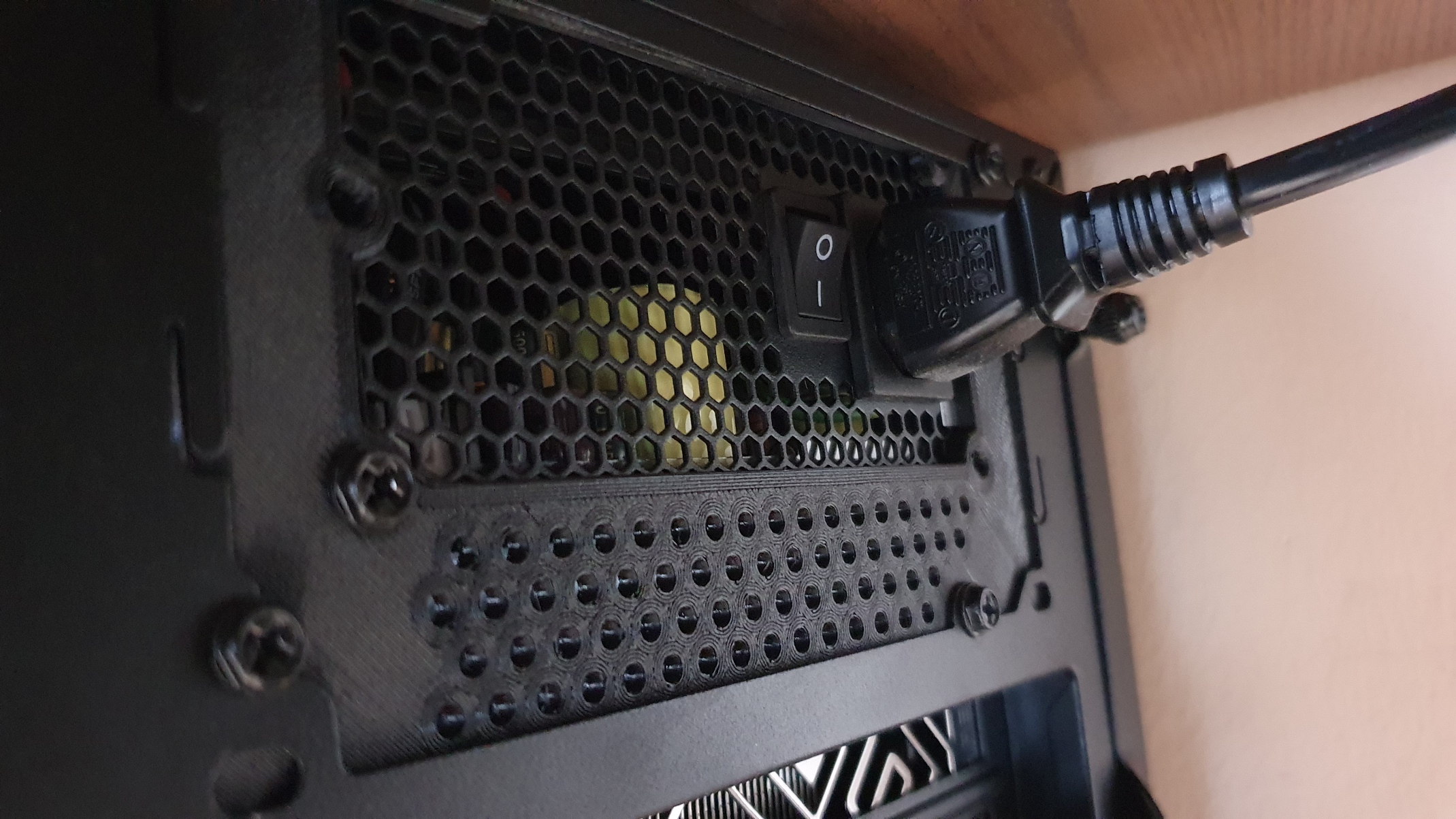 SFX to ATX PSU Adapter Hole/Honeycube Mesh