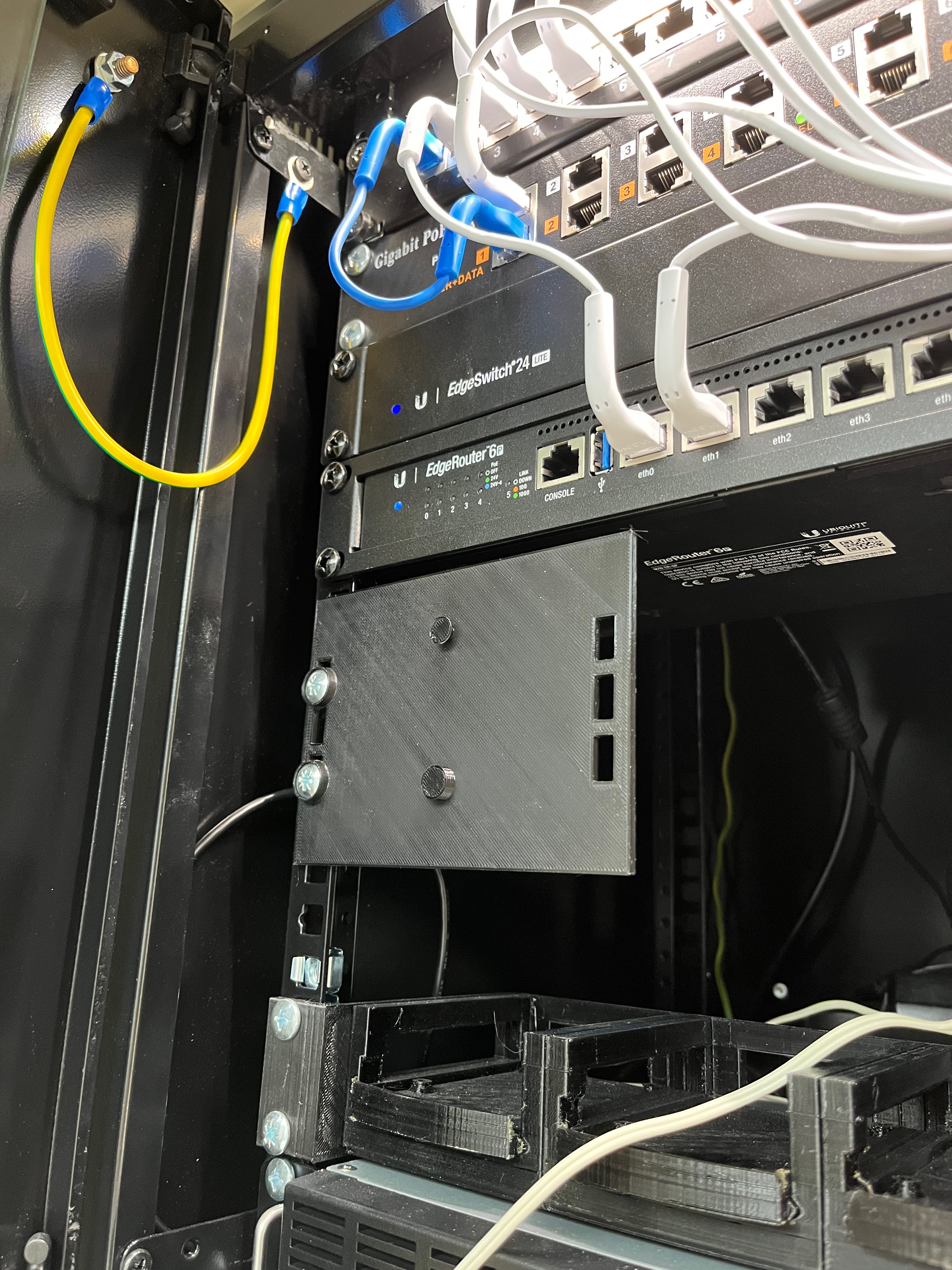 Philips Hue Bridge Rack Mount - photo 2