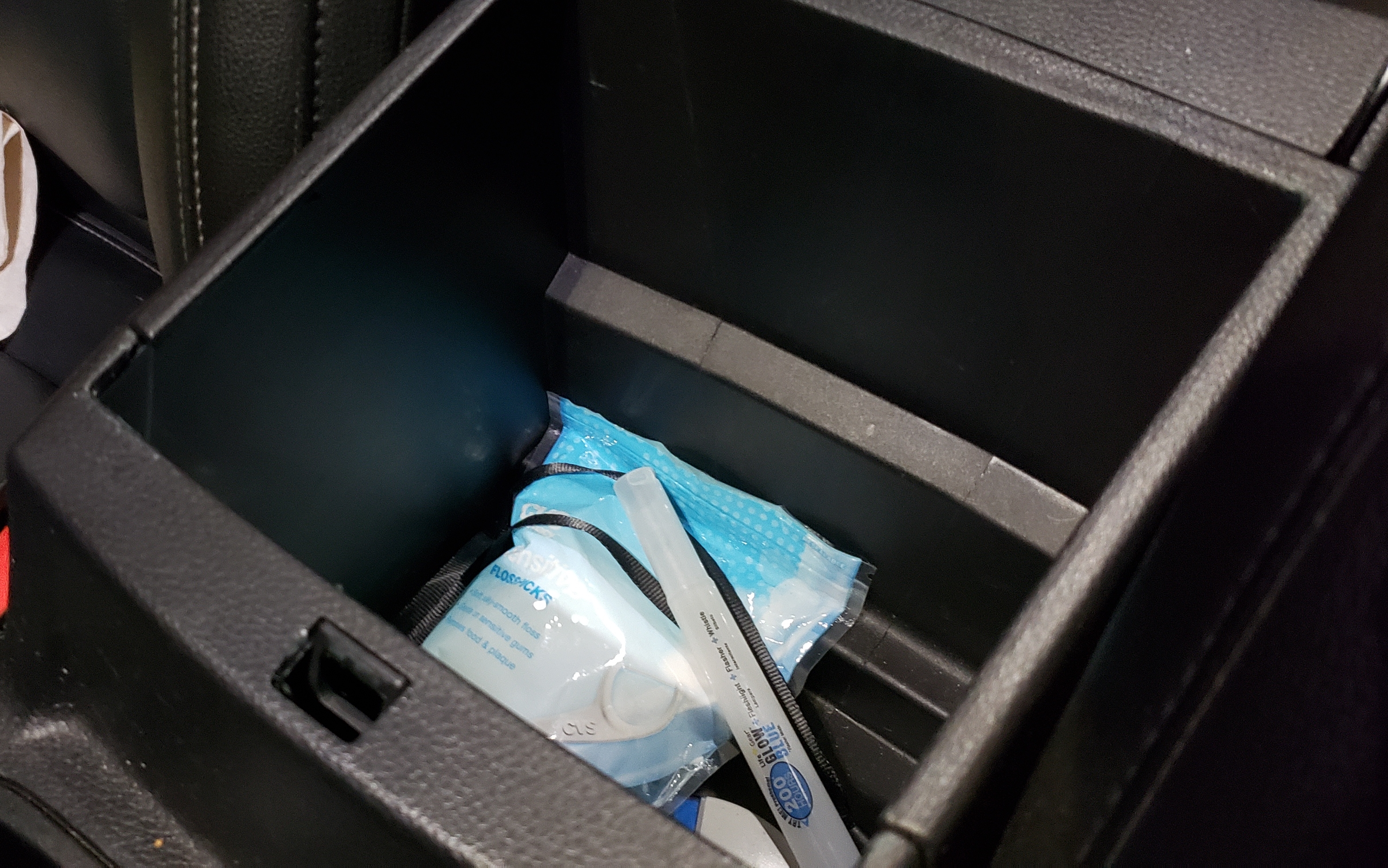 2020 Ford Ranger Center Console Tray - photo 2