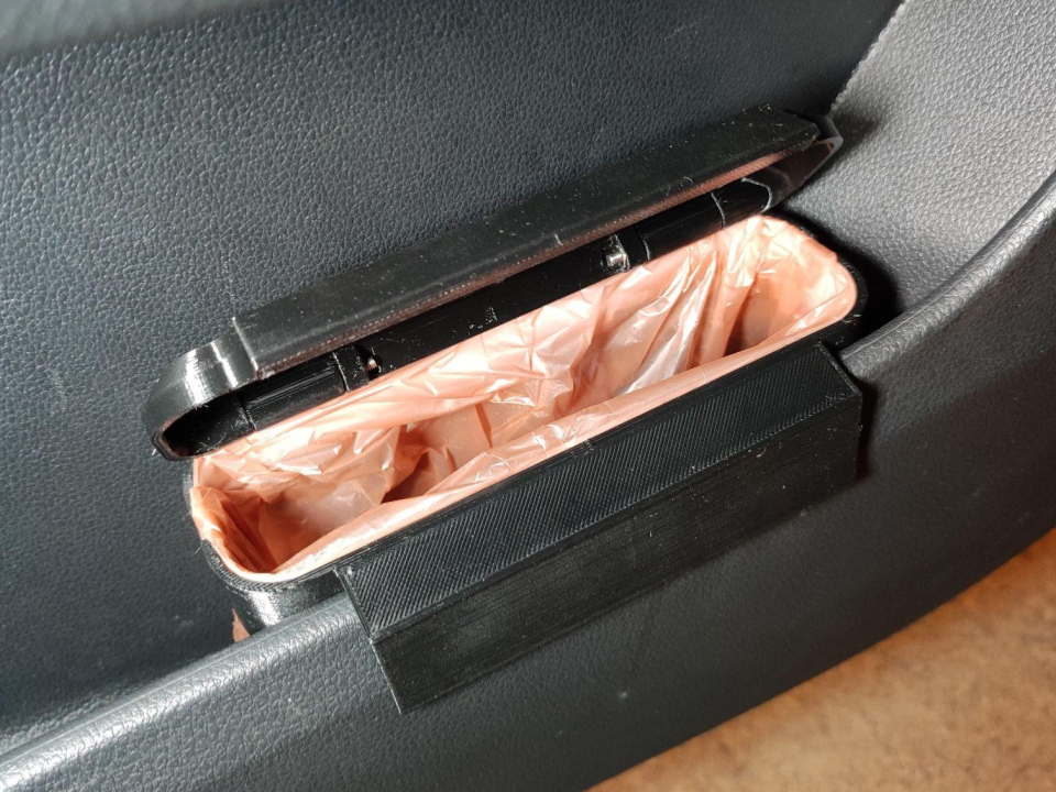 Car Door Trash Bin - photo 2