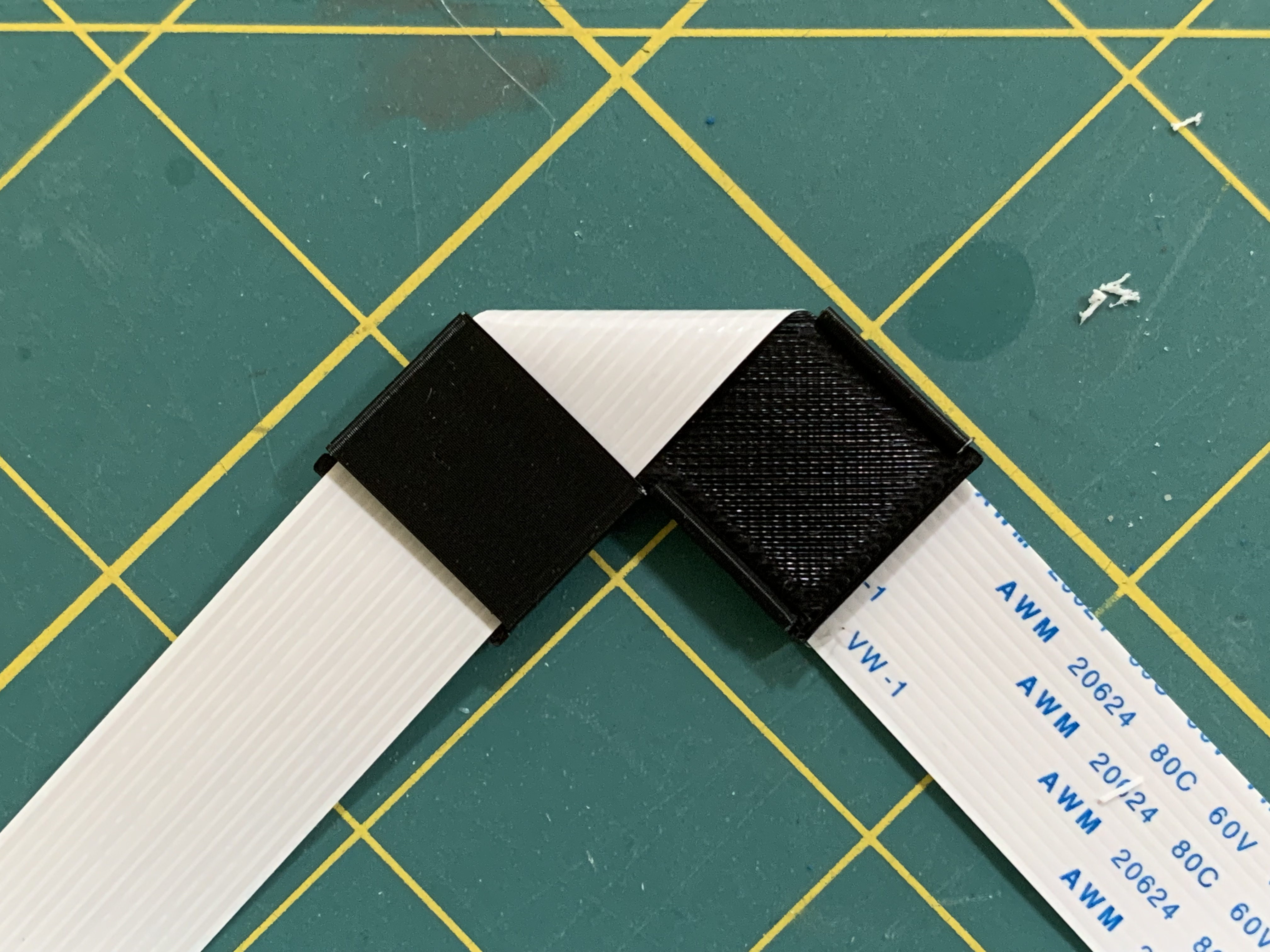 Pi Ribbon Cable Right-angle Clip - photo 2