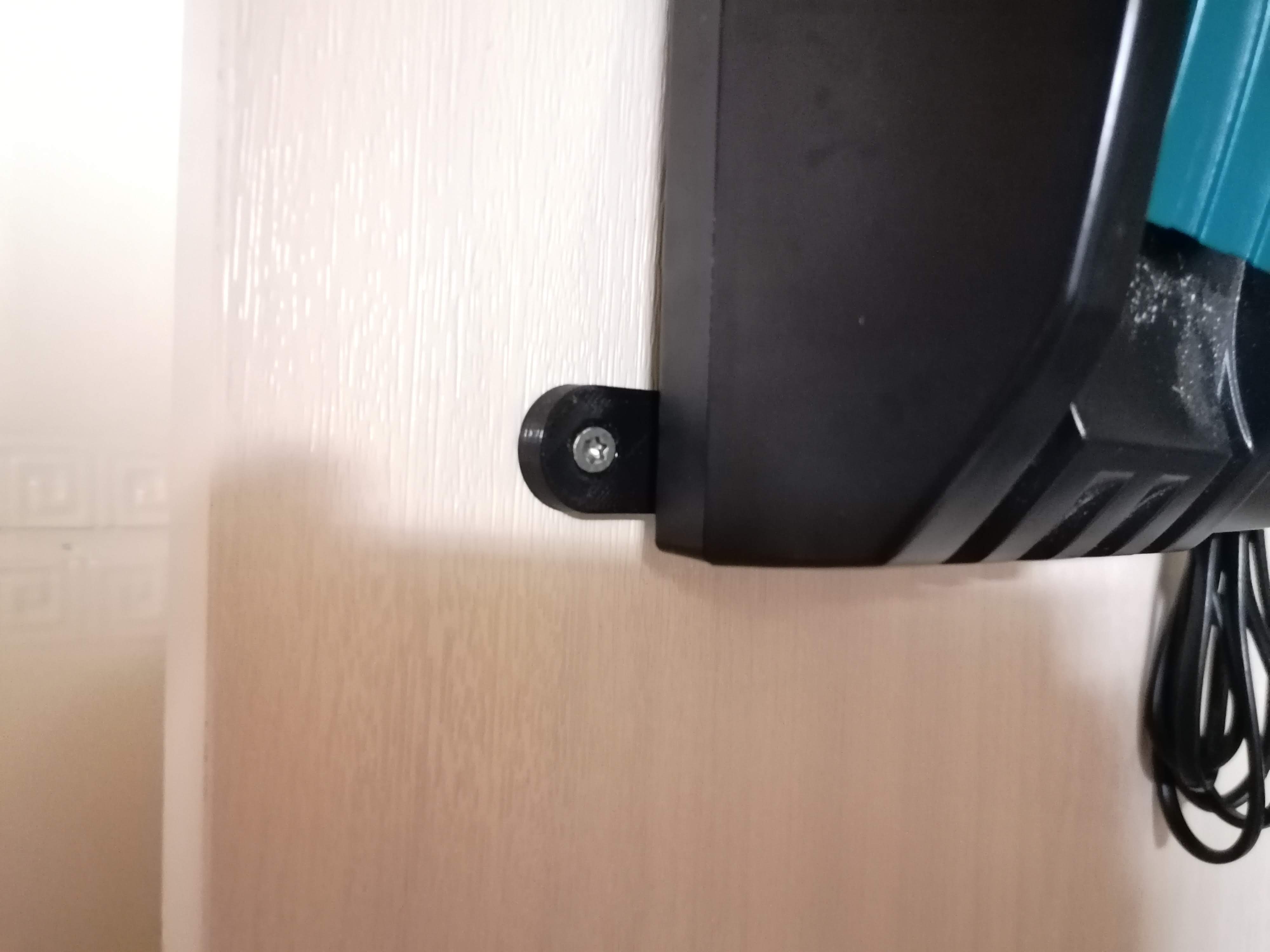 Makita 18V Charger wall mount foot - photo 2