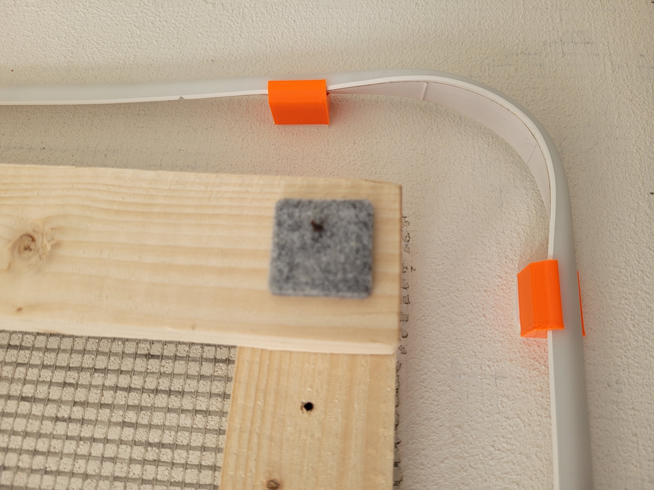 Mount for Philips Hue Gradient Ambience Lightstrip - photo 3