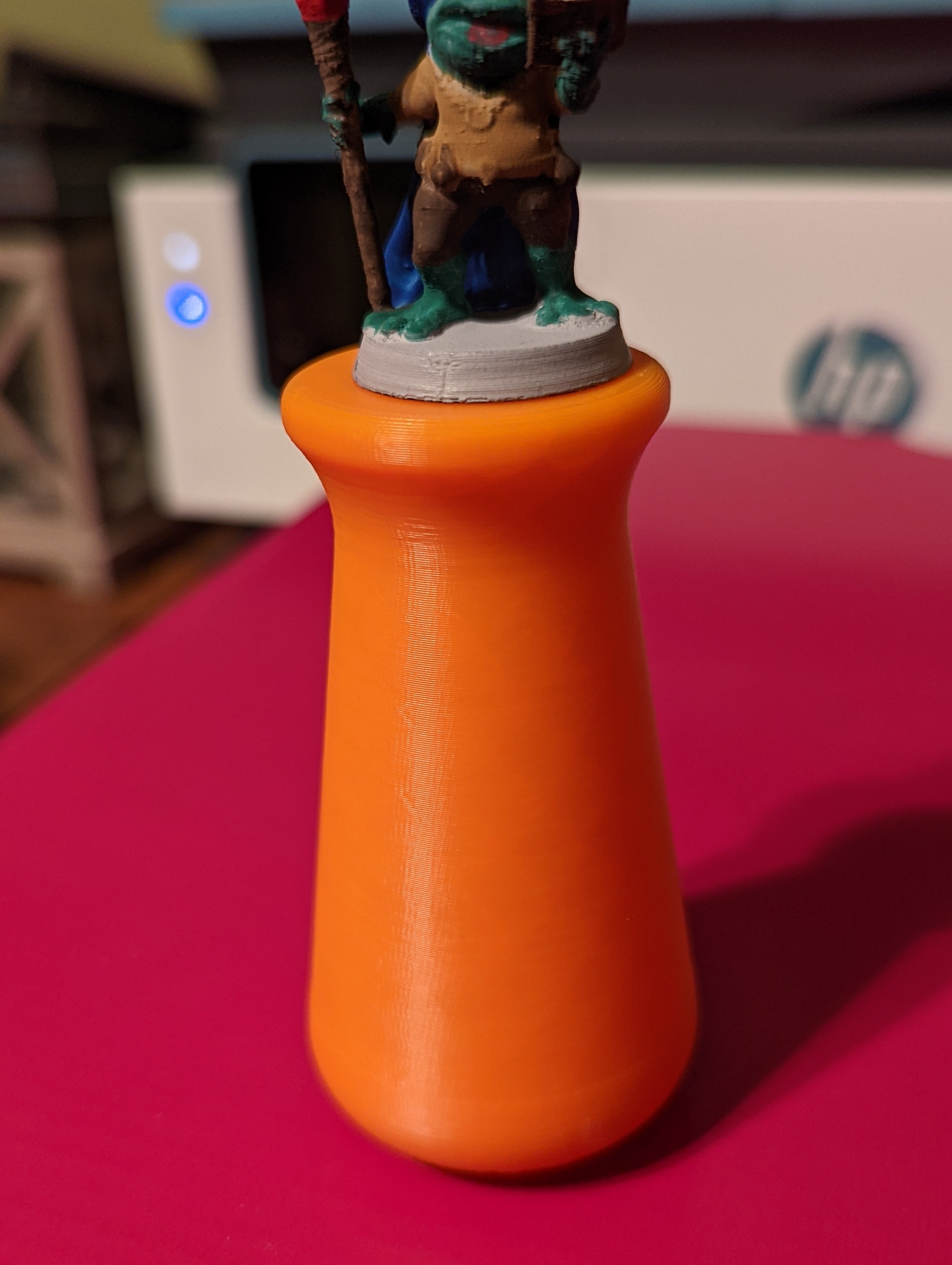 Miniature painting holder