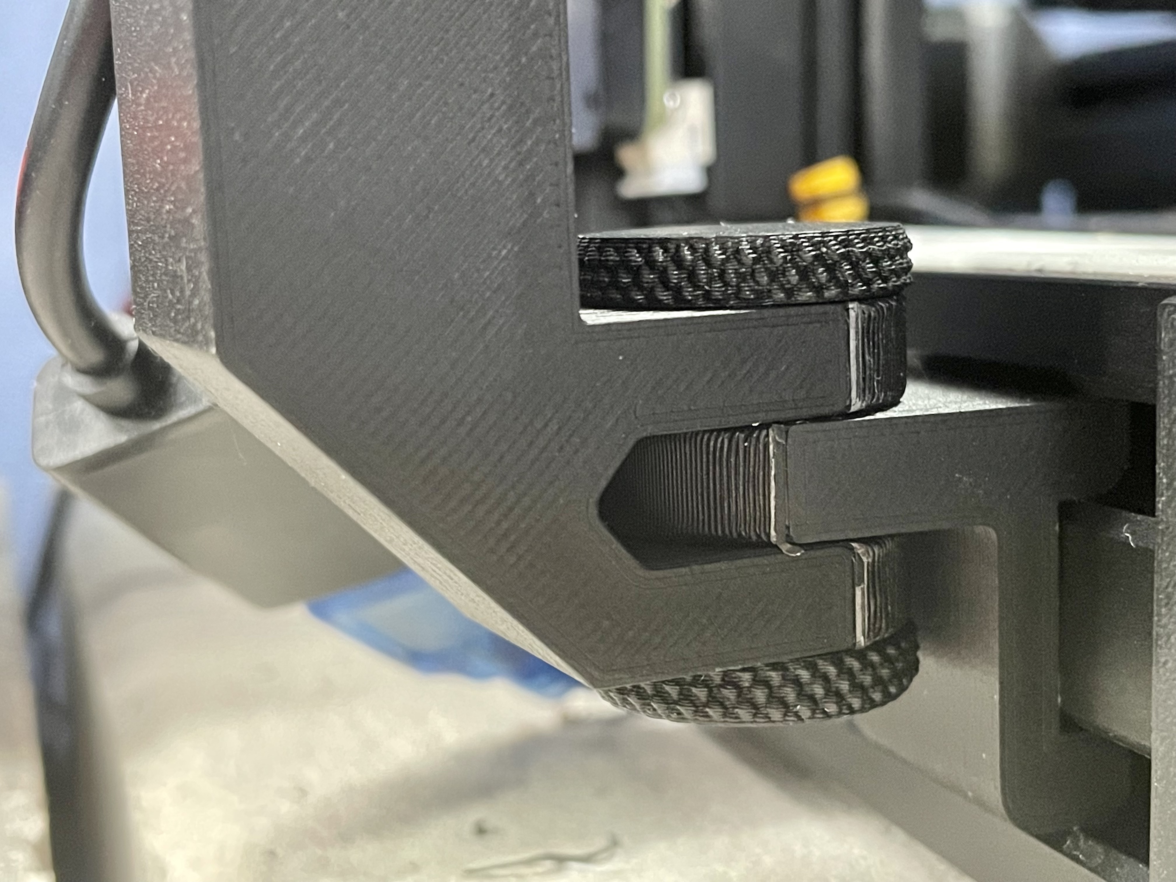 Easy Insert Mount for 4040 & 3030 Aluminum Extrusion for Articulating Arm System - photo 3