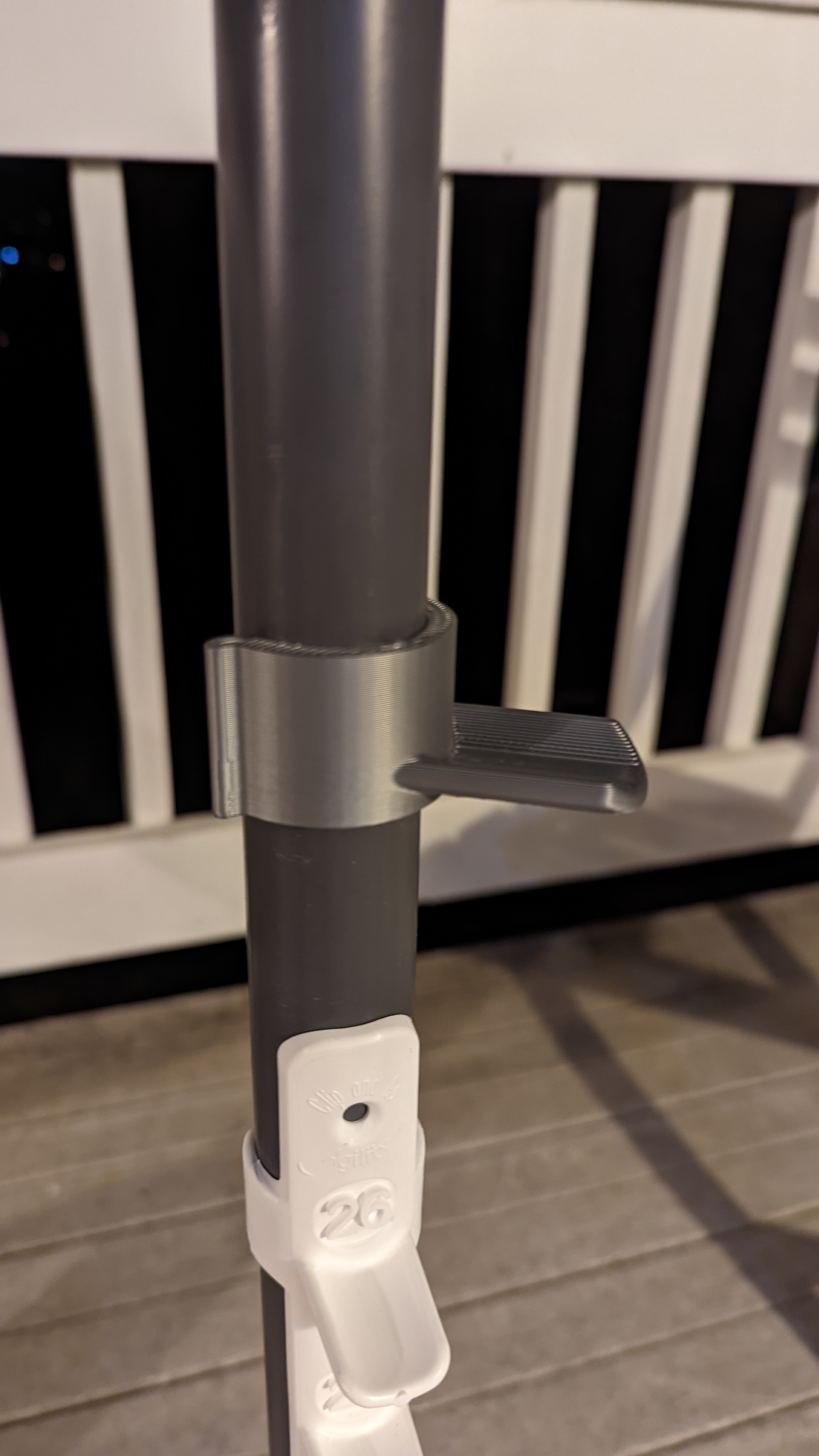 1.5 inch PVC Clip - photo 2