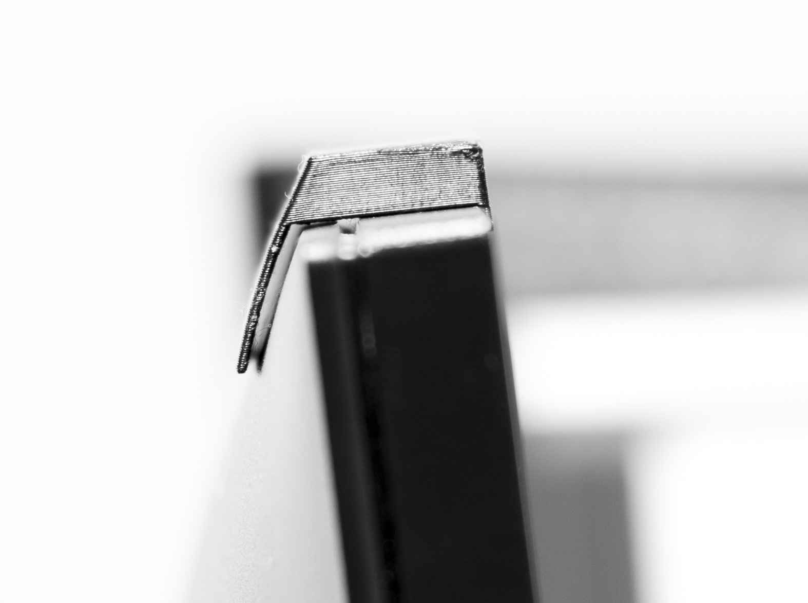 Logitech C920 spacer for Dell monitor - photo 4