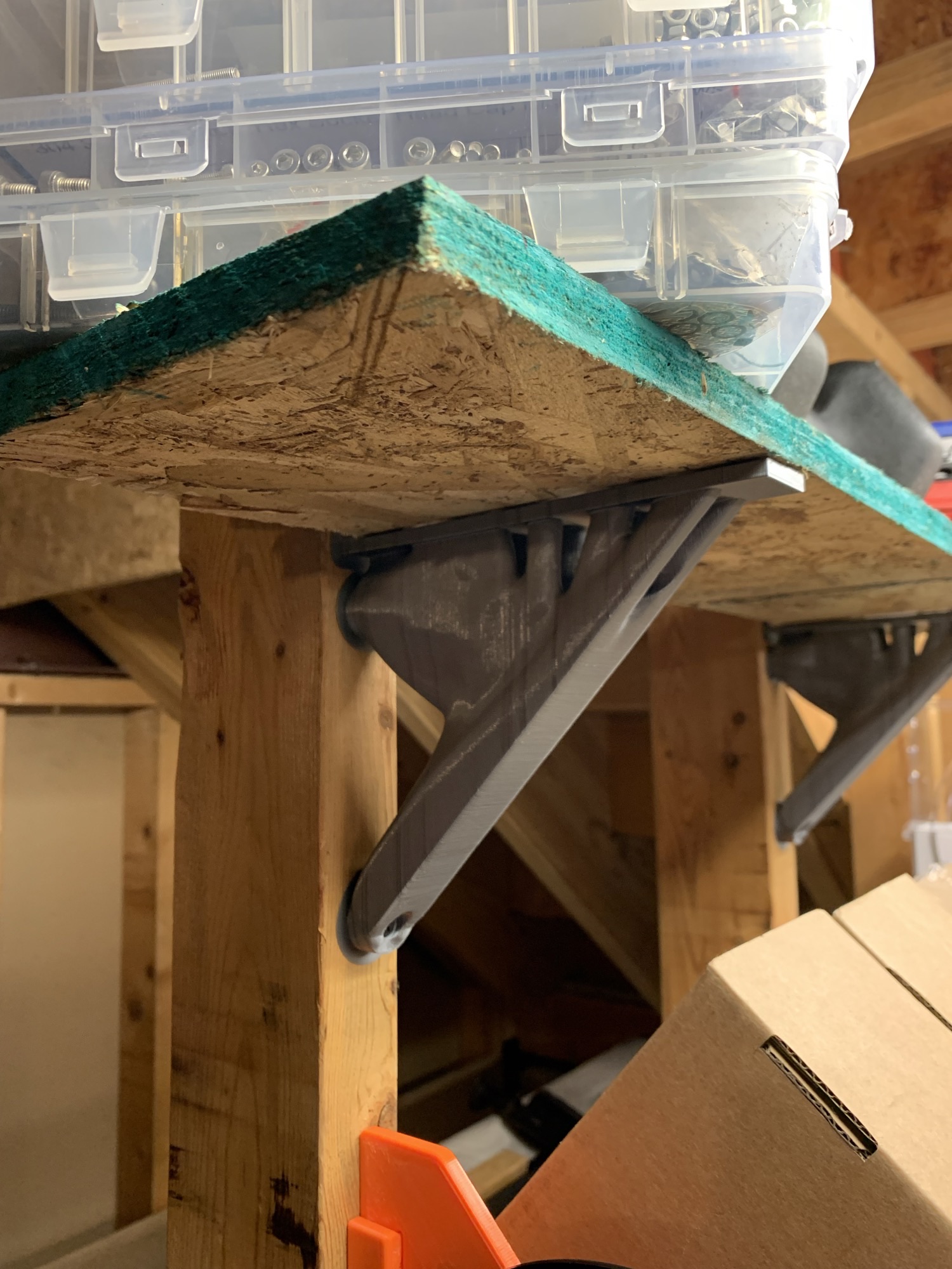 Another Generative Shelf Bracket - easy print, 50+ lbs, and support free