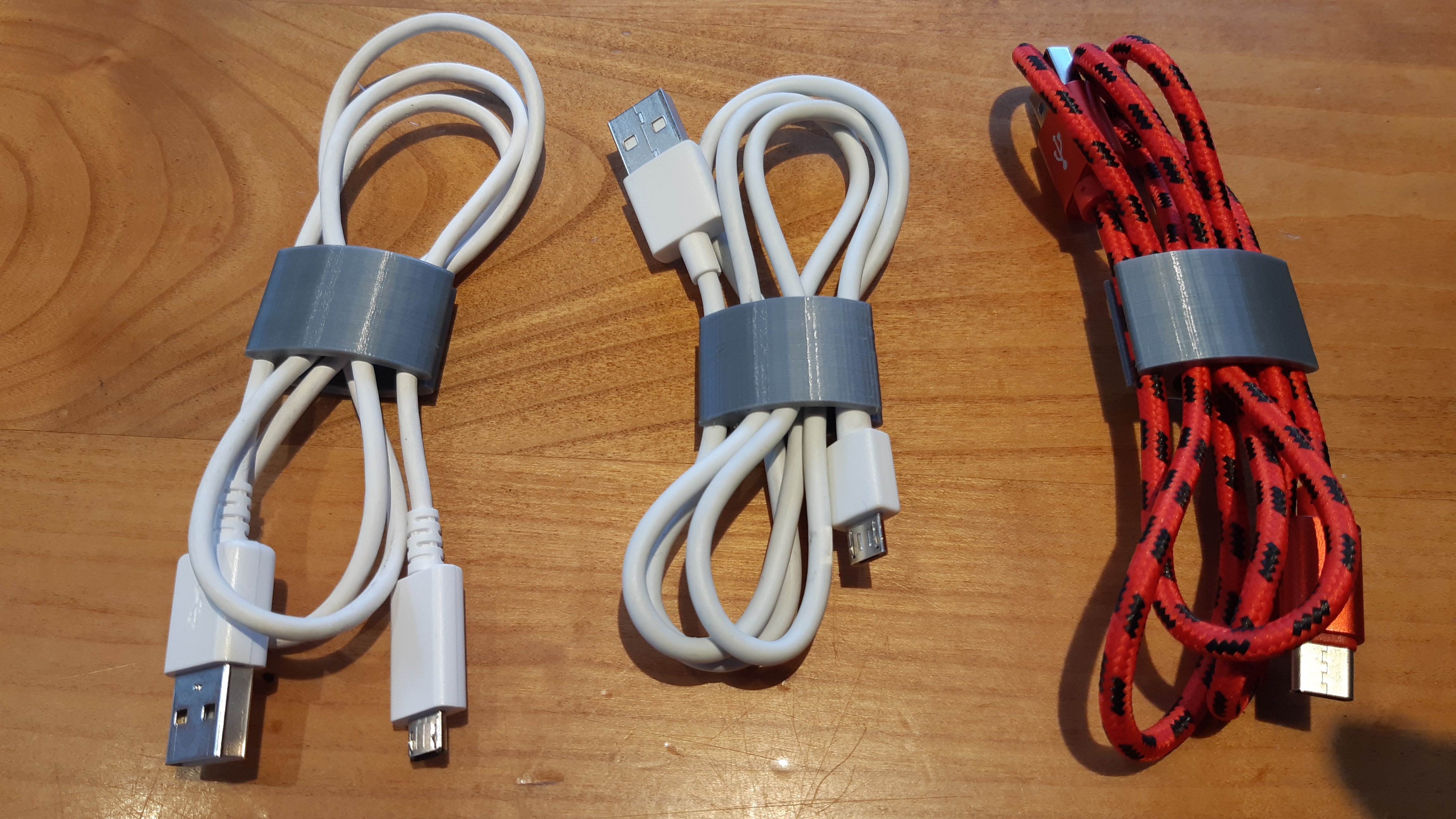 USB cable Organizer_Clip_Holder - photo 3