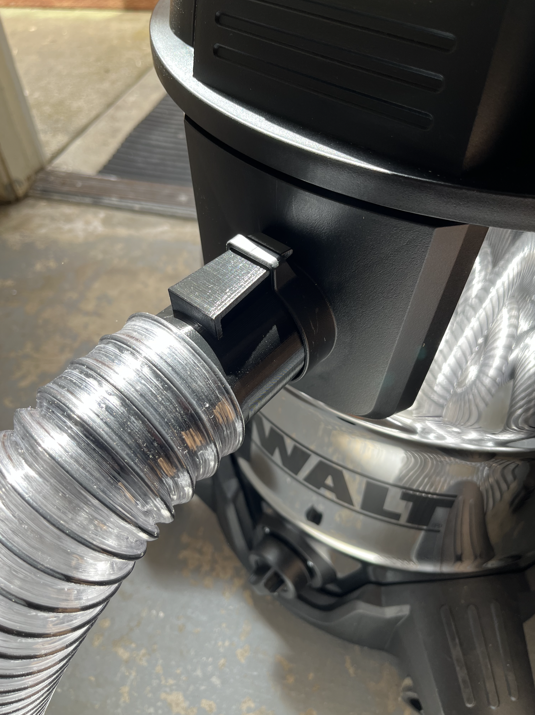 Dewalt DXV10SA Shopvac to 2 1/2" Hose adapter