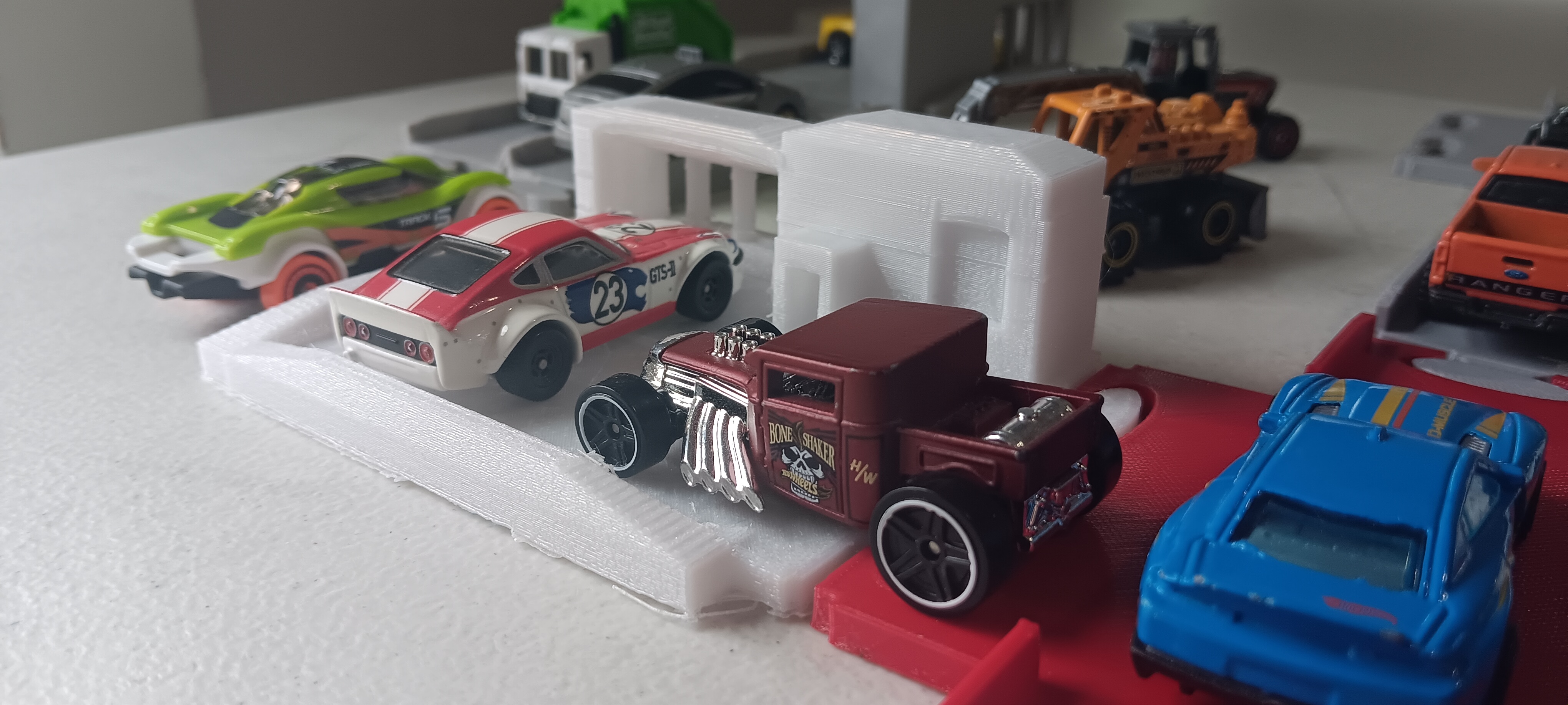 (OLD VERSION) Toy City & Road Playset System for Hot Wheels and Matchbox Cars - photo 3