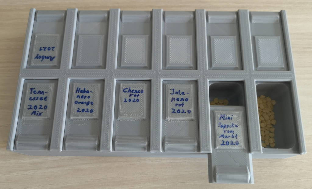 Plant seed storage box (loose seeds) / Aufbewahrungsbox für Pflanzensamen (lose Samen) 