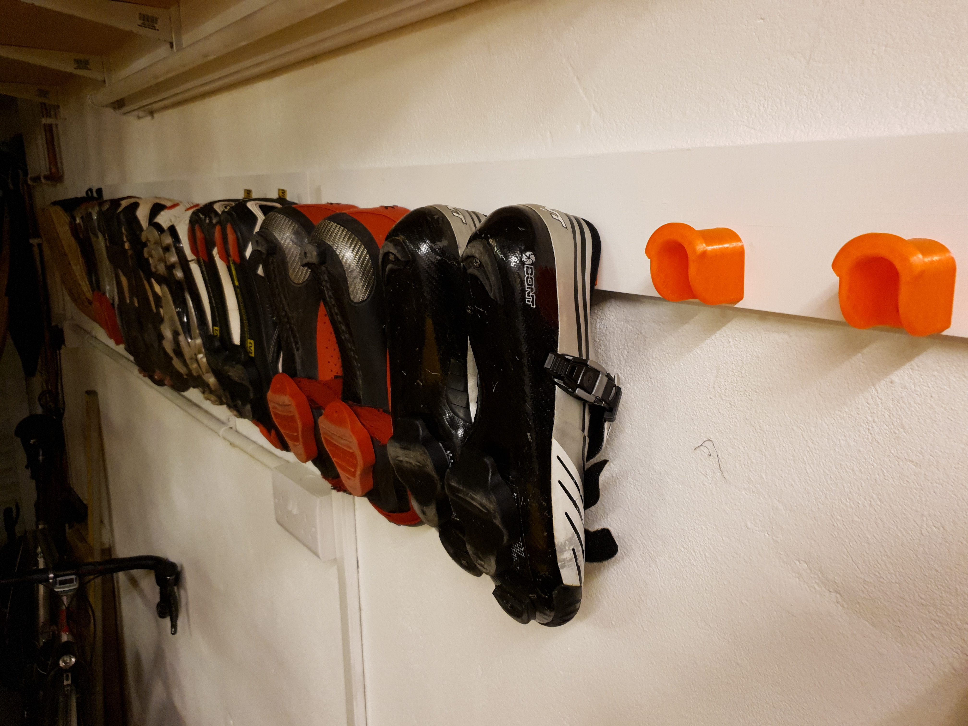 Shoe storage peg