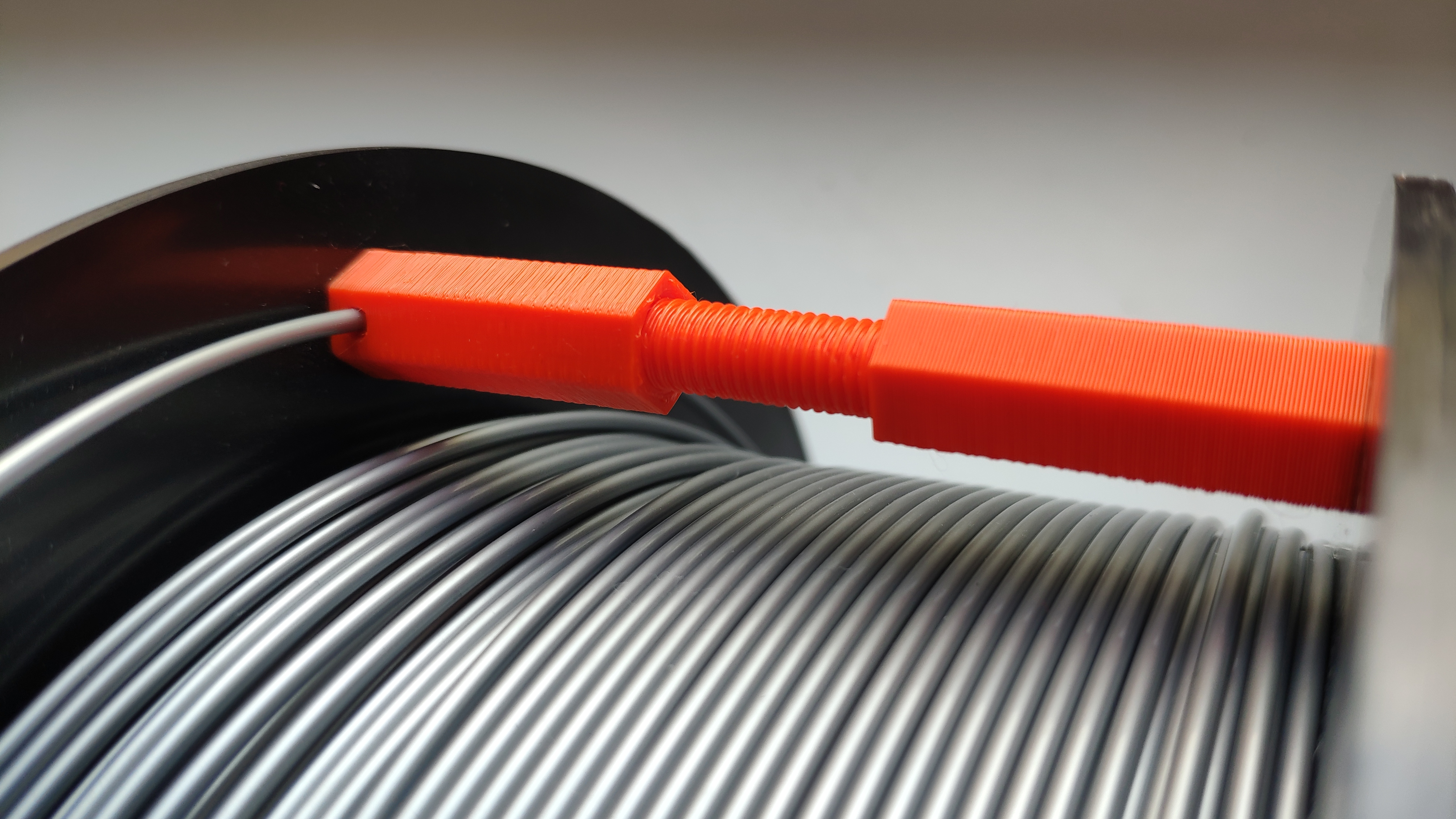 Filament clip with screw - photo 3
