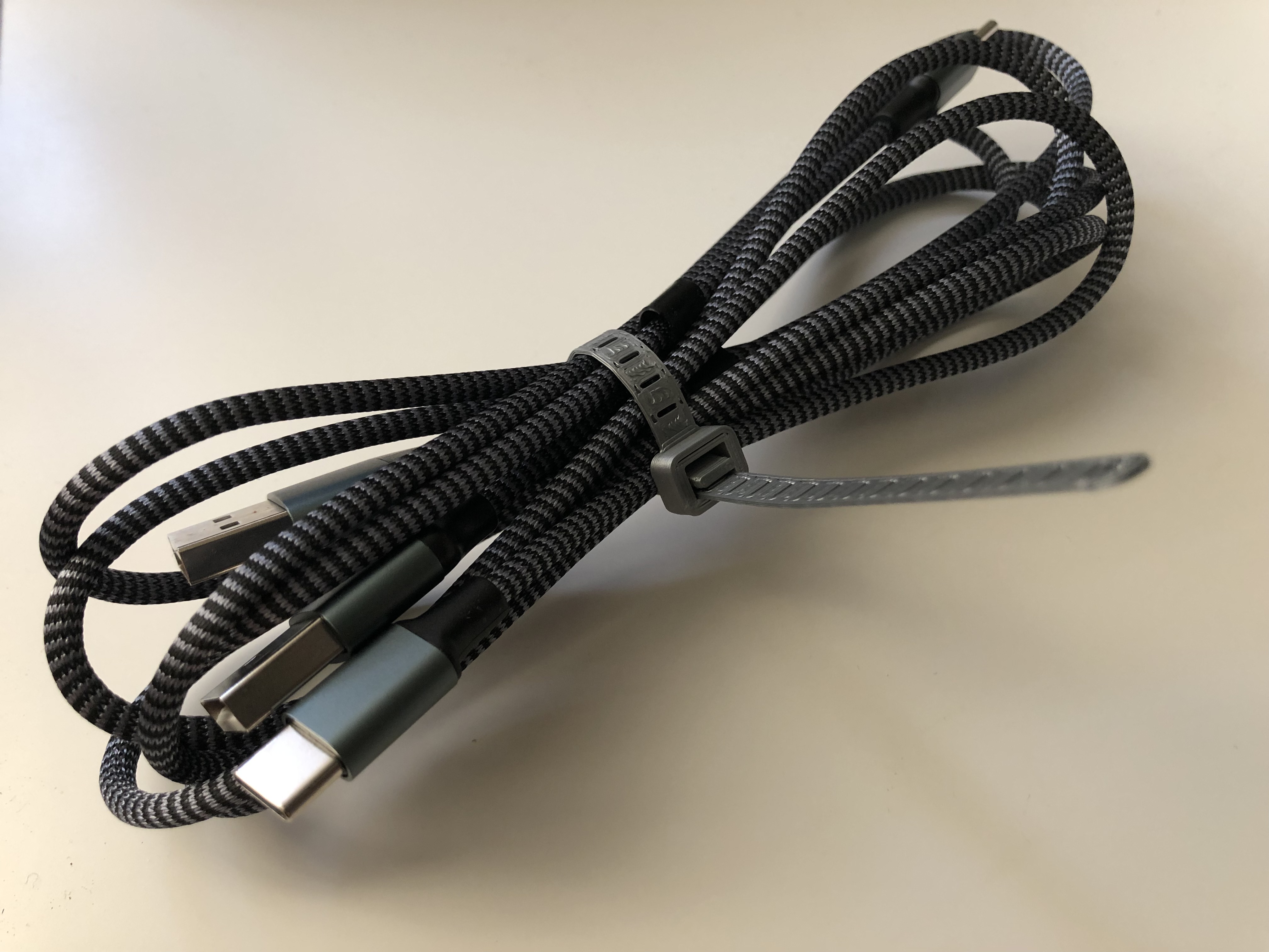 Cable ties (Kabelbinder)