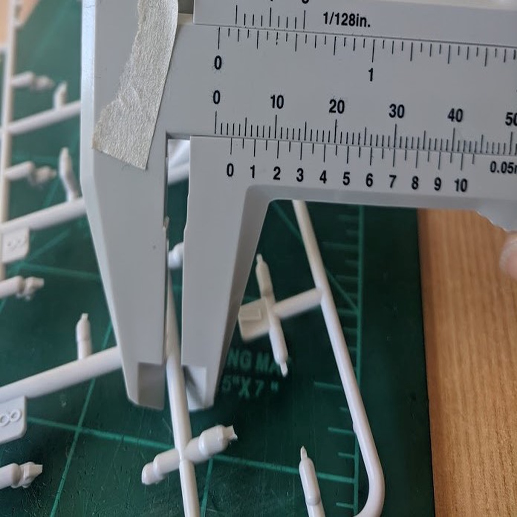 Gunpla Runner Wall Clip - photo 4