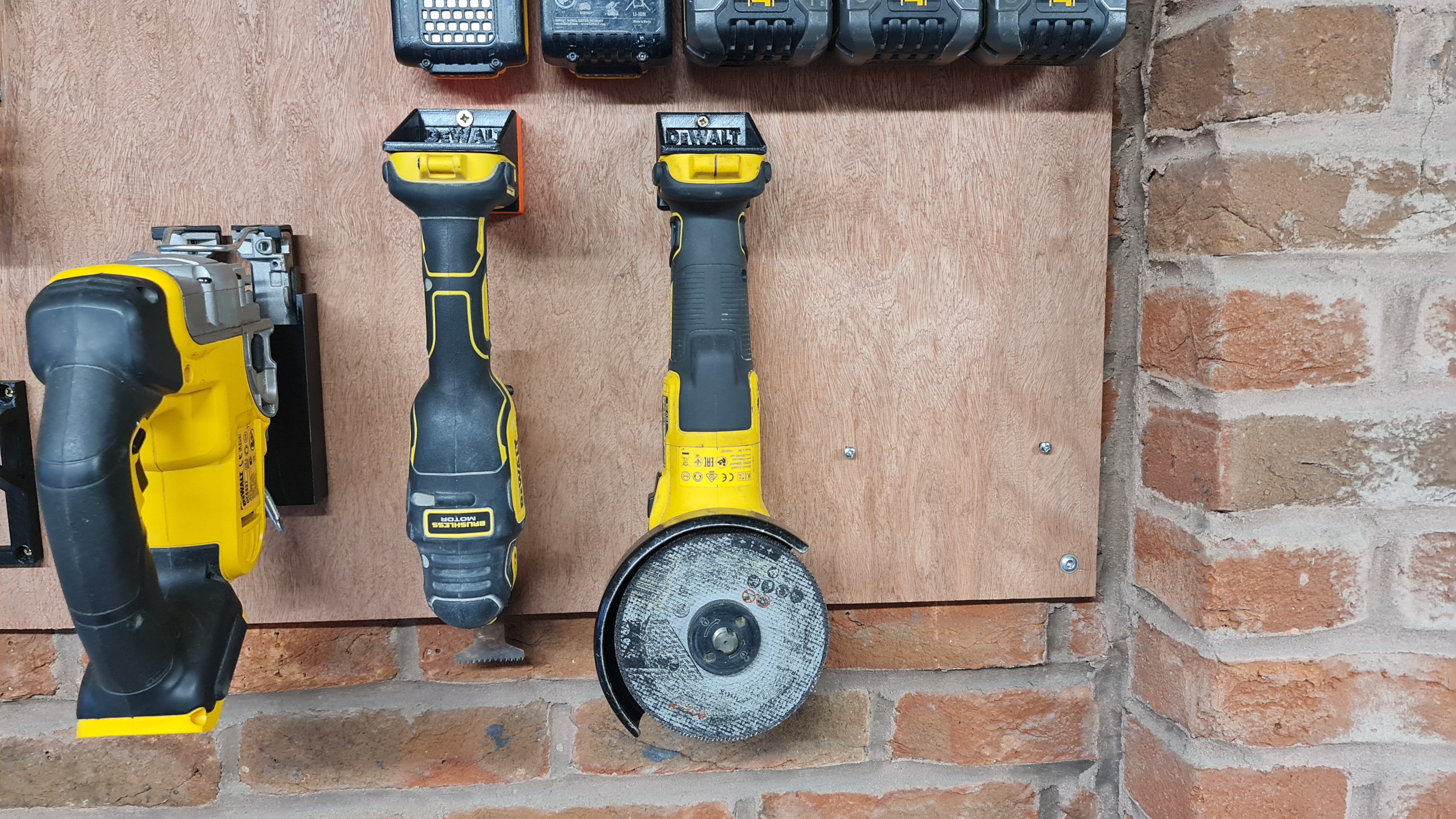 Dewalt tool hanger - photo 2