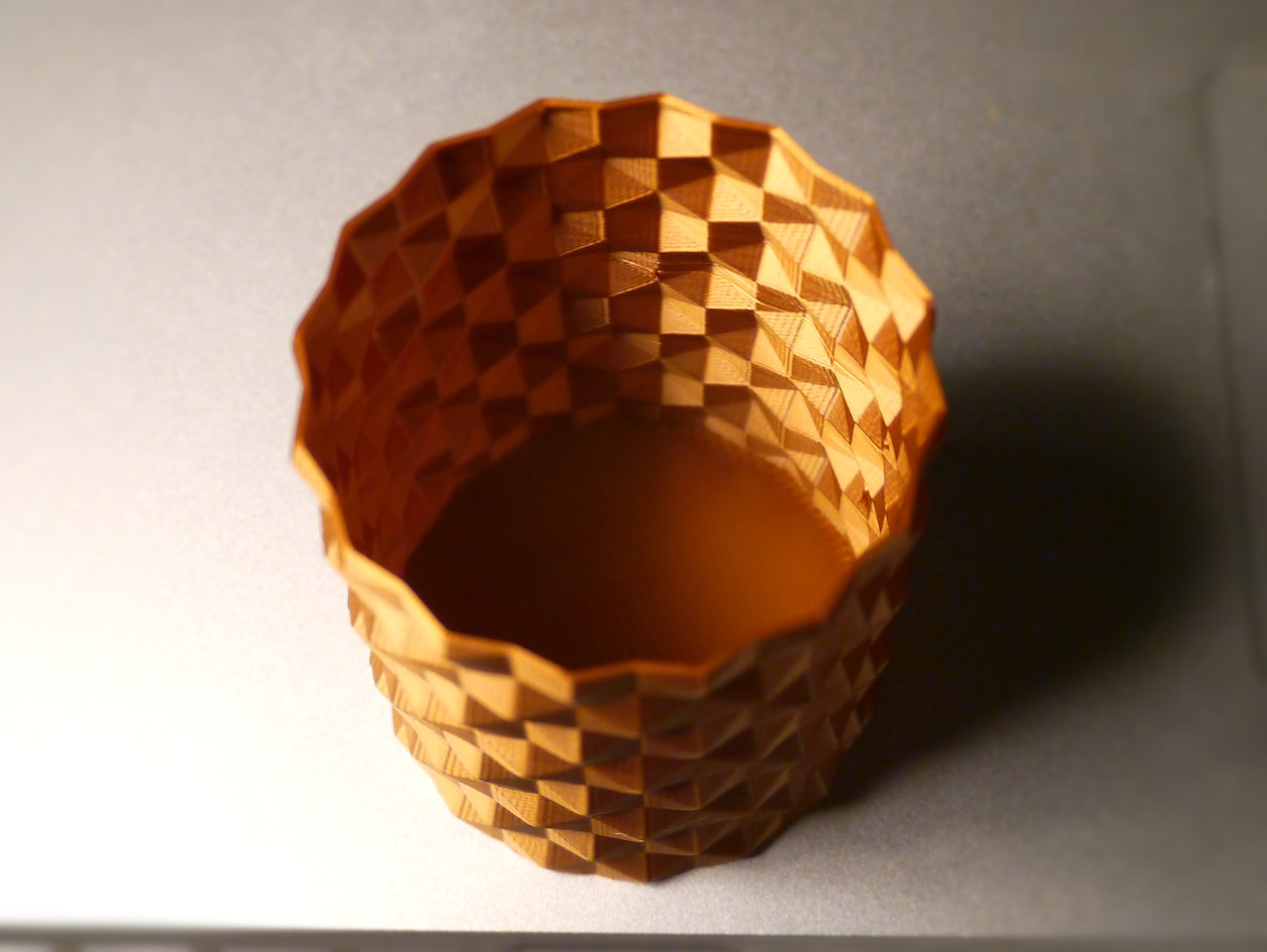 Hex surface vase (spiral print) - photo 2