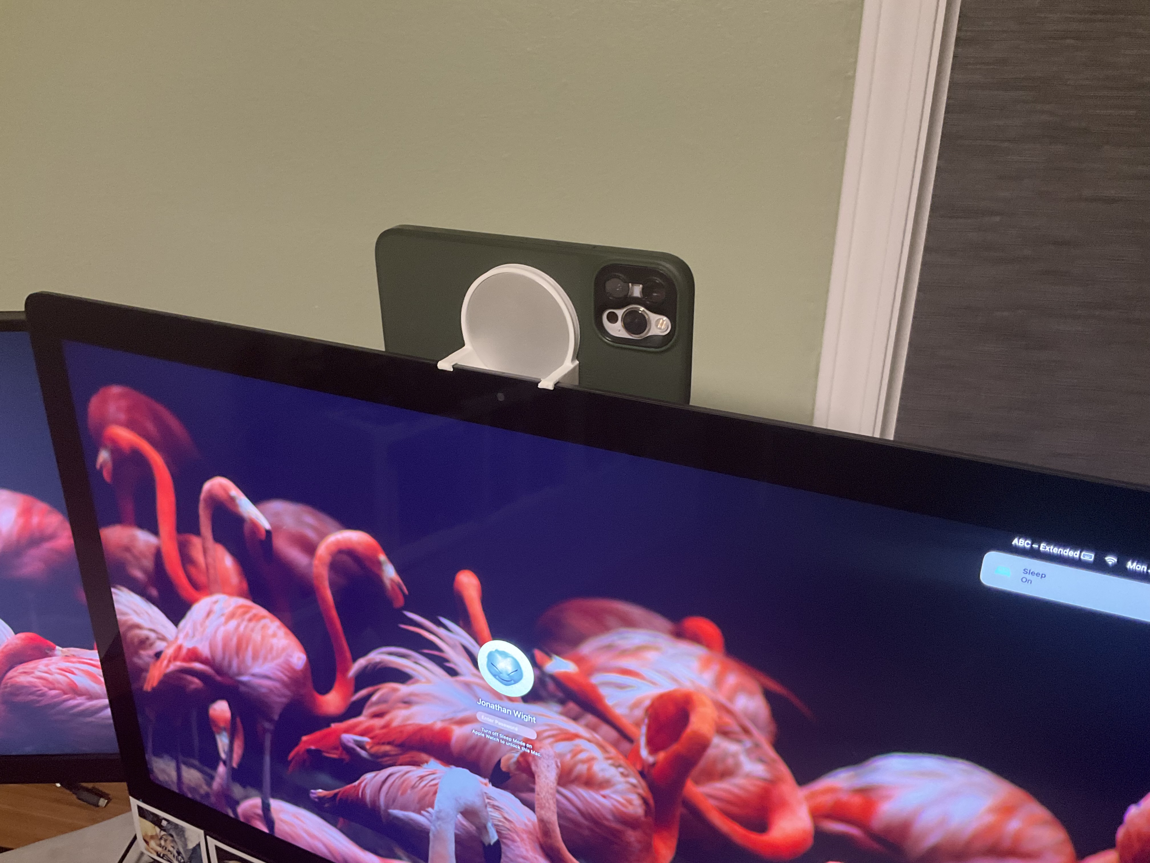 iMac Pro Continuity Camera Mount - photo 3