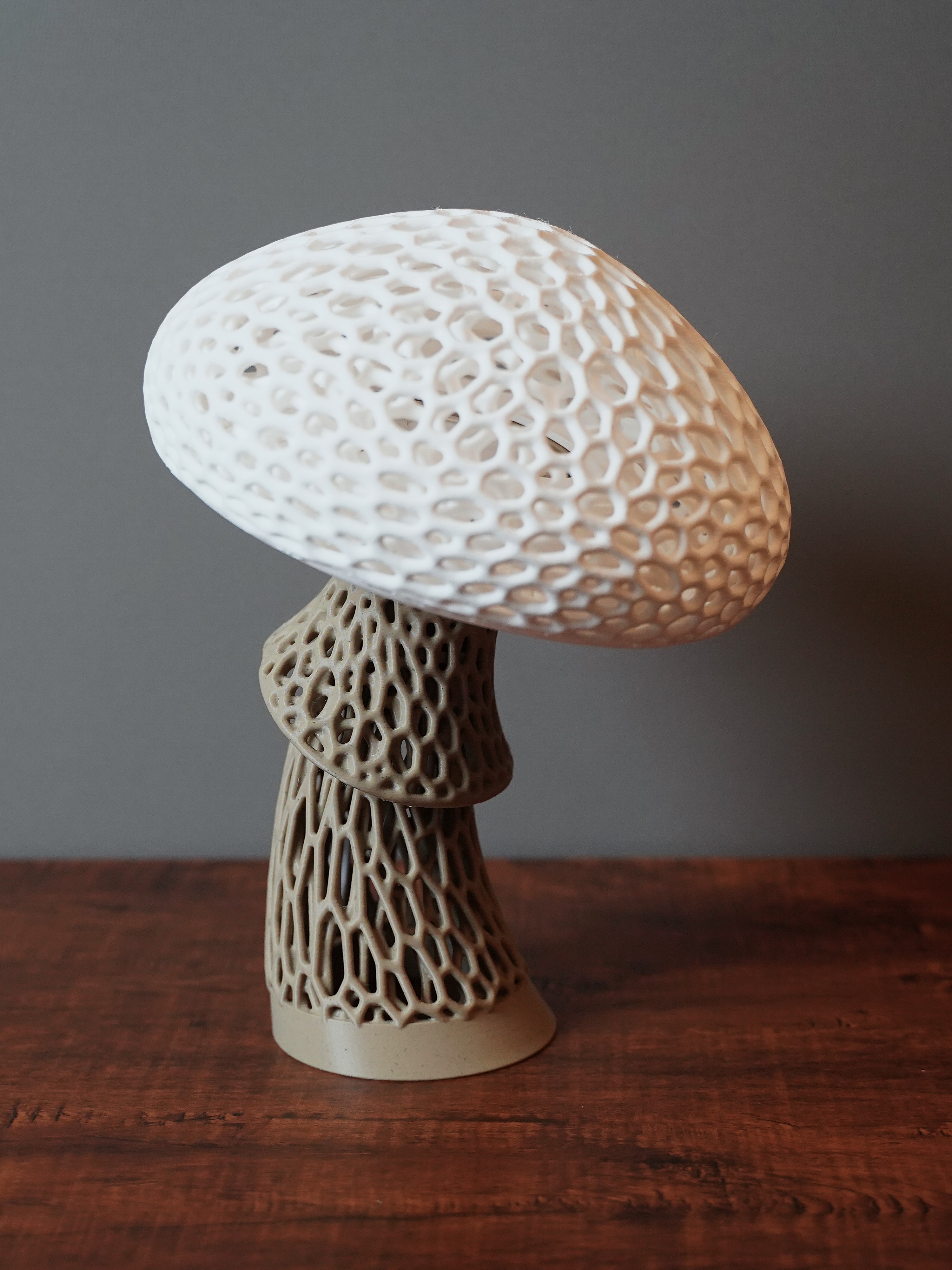 Voronoi Mushroom Lamp - photo 2