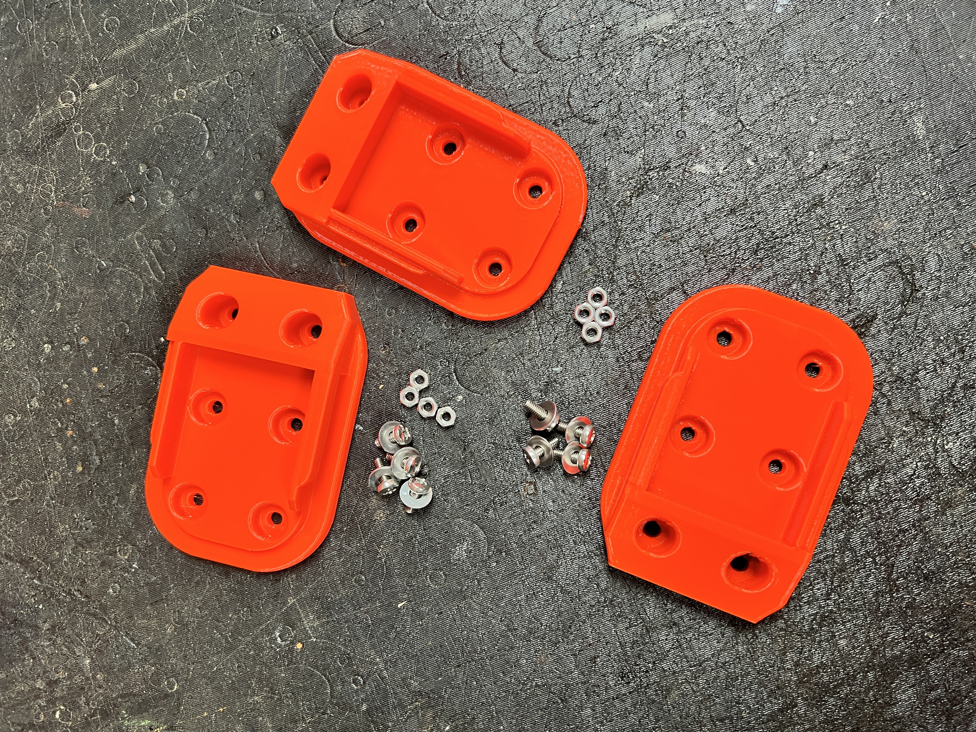 Makita 18V Tool Mount Prints Vertical - photo 2