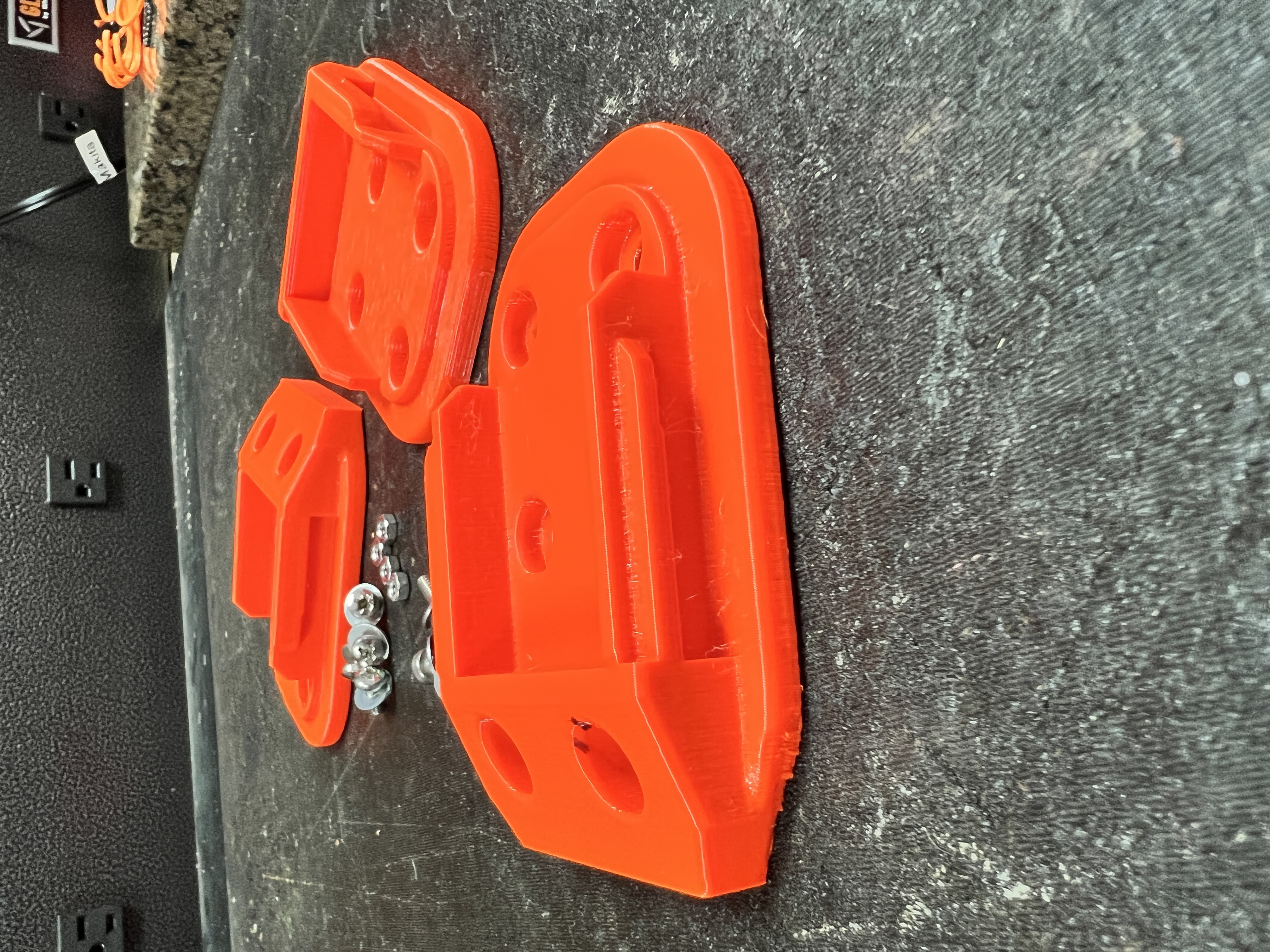 Makita 18V Tool Mount Prints Vertical - photo 3