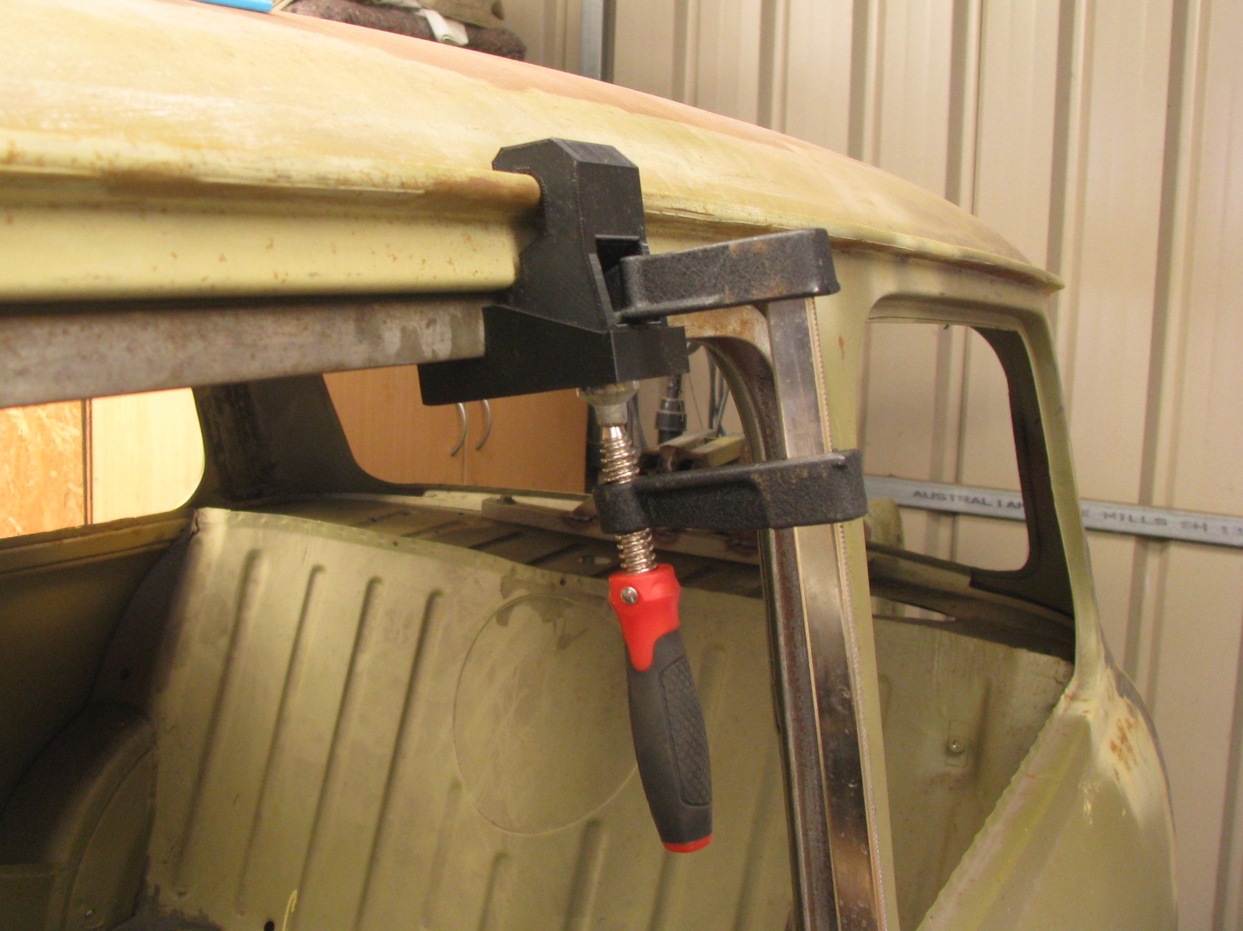 Classic Mini Door Clamp